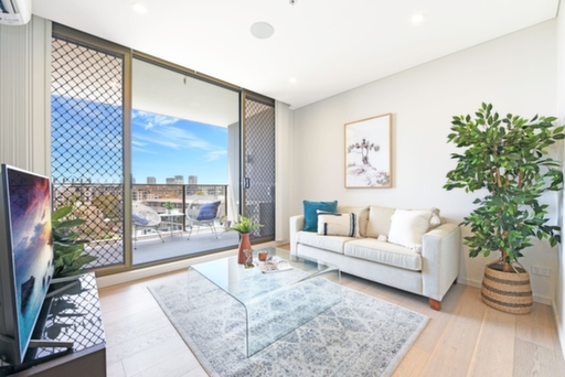 13076/17 Amalfi Drive, Wentworth Point Sold by Chidiac Realty