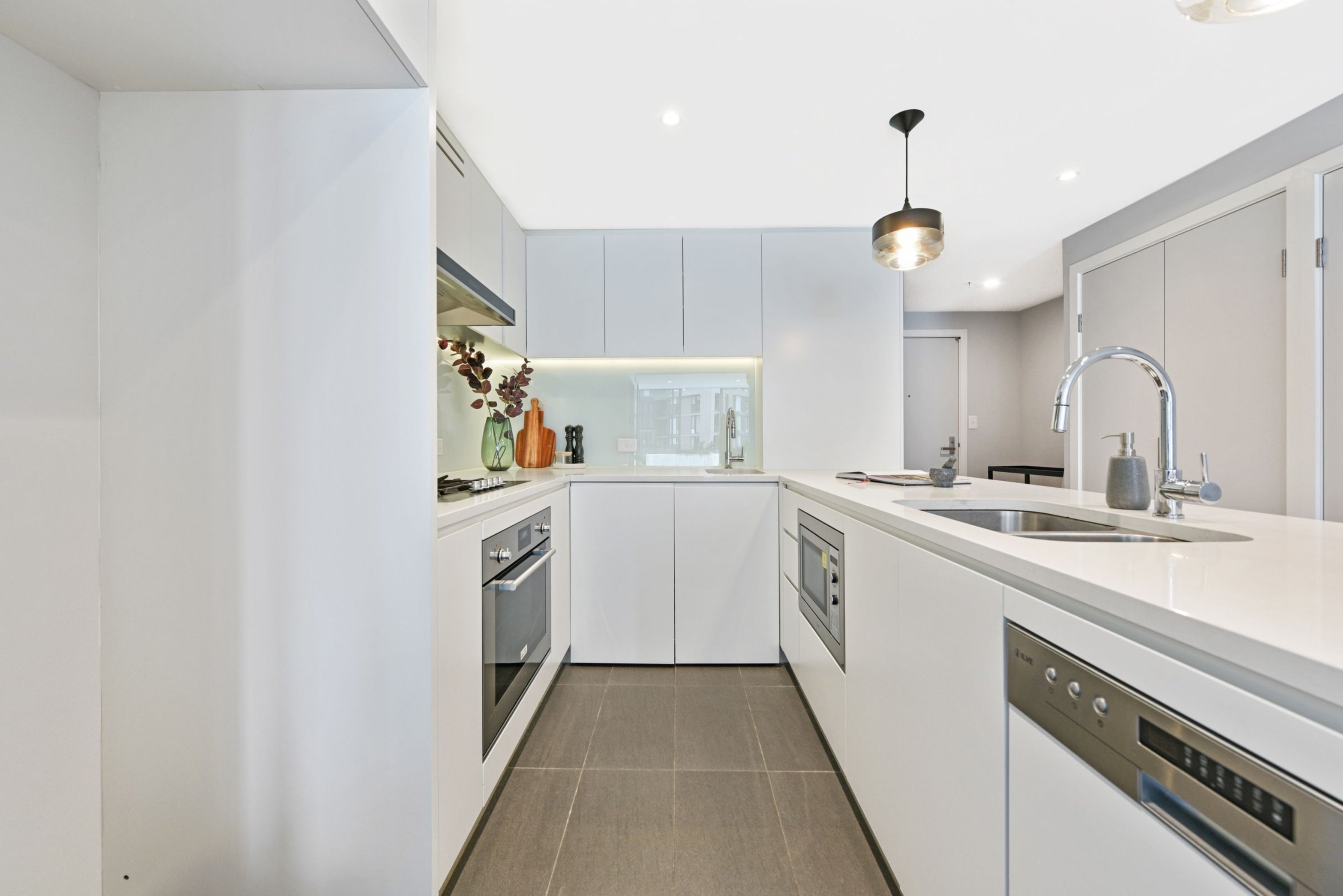 913/18 Footbridge Boulevard, Wentworth Point Sold by Chidiac Realty - image 4