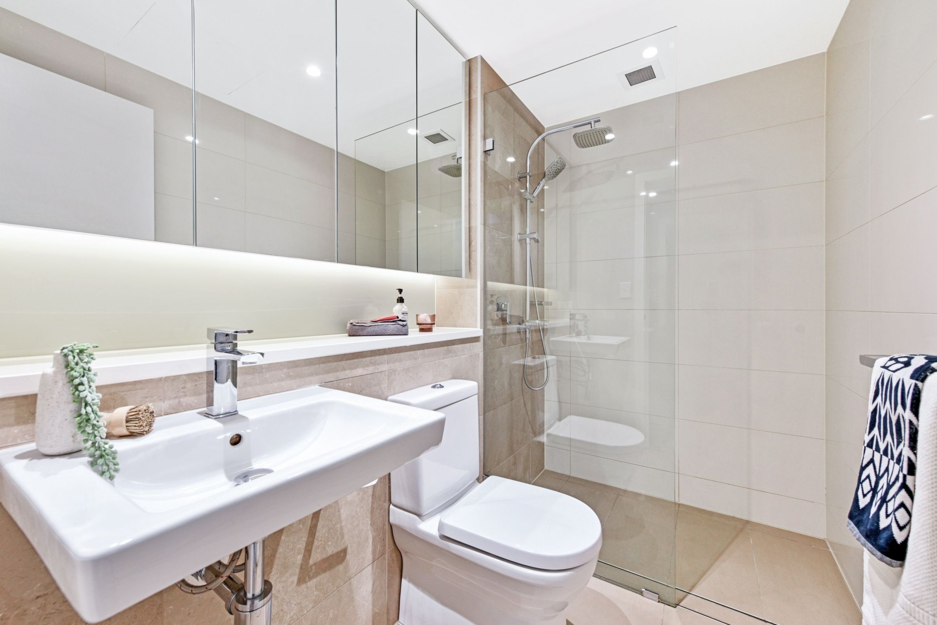 913/18 Footbridge Boulevard, Wentworth Point Sold by Chidiac Realty - image 7