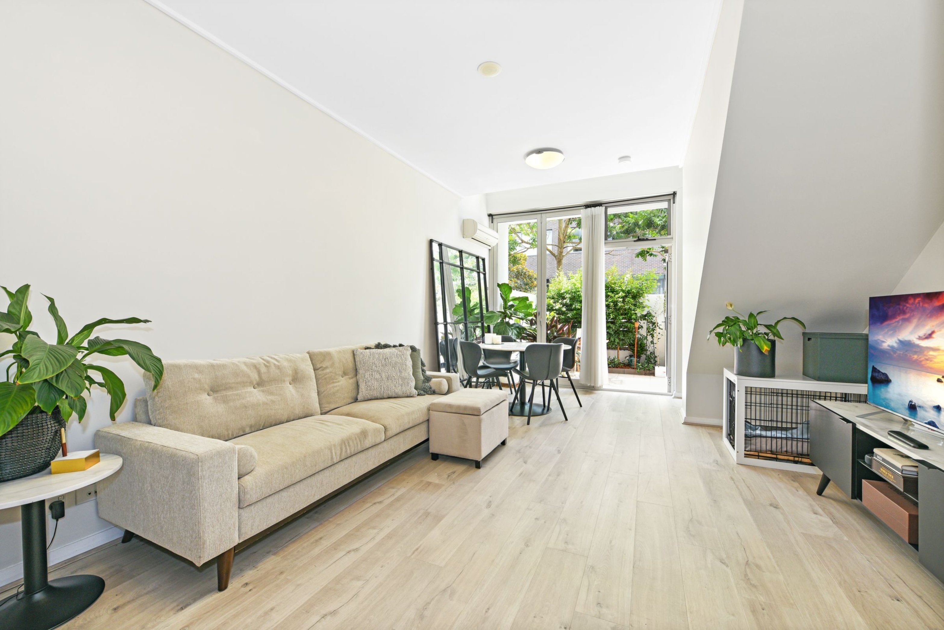 131/3 Savona Drive, Wentworth Point Sold by Chidiac Realty - image 2