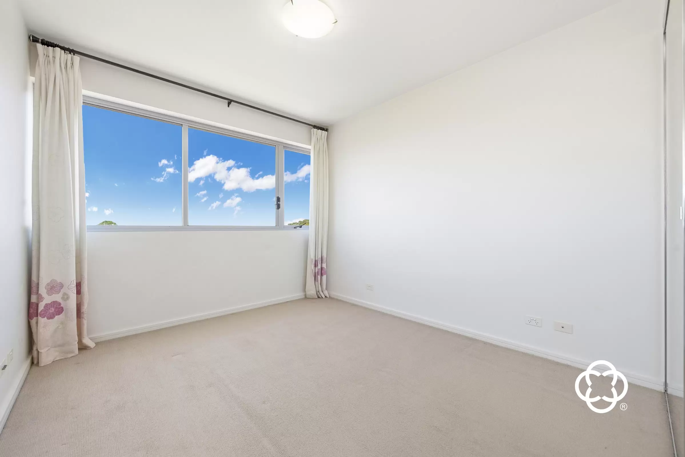 B606/1 Jack Brabham Drive, Hurstville Leased by Chidiac Realty - image 5