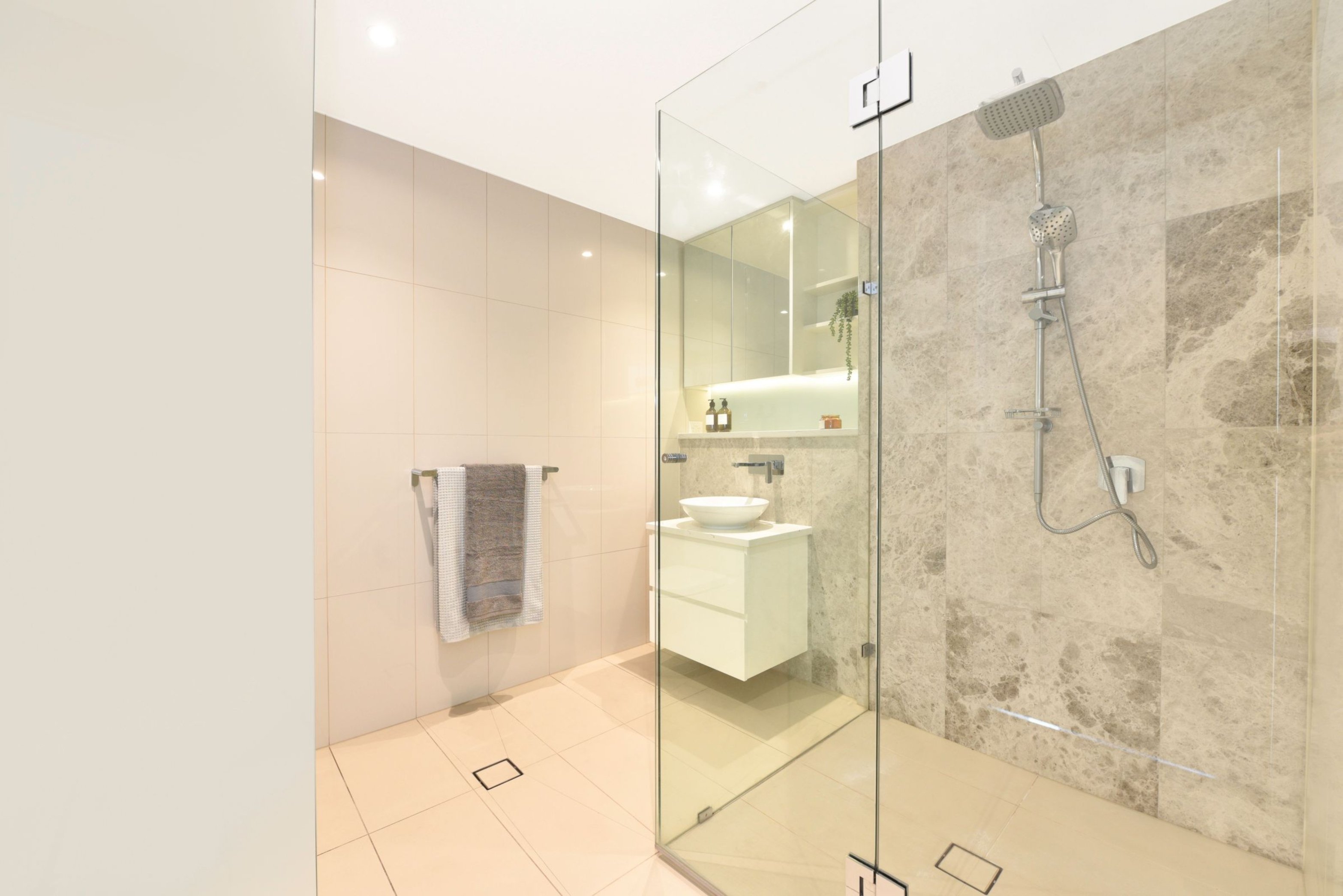 602/17 Wentworth Place, Wentworth Point Sold by Chidiac Realty - image 8