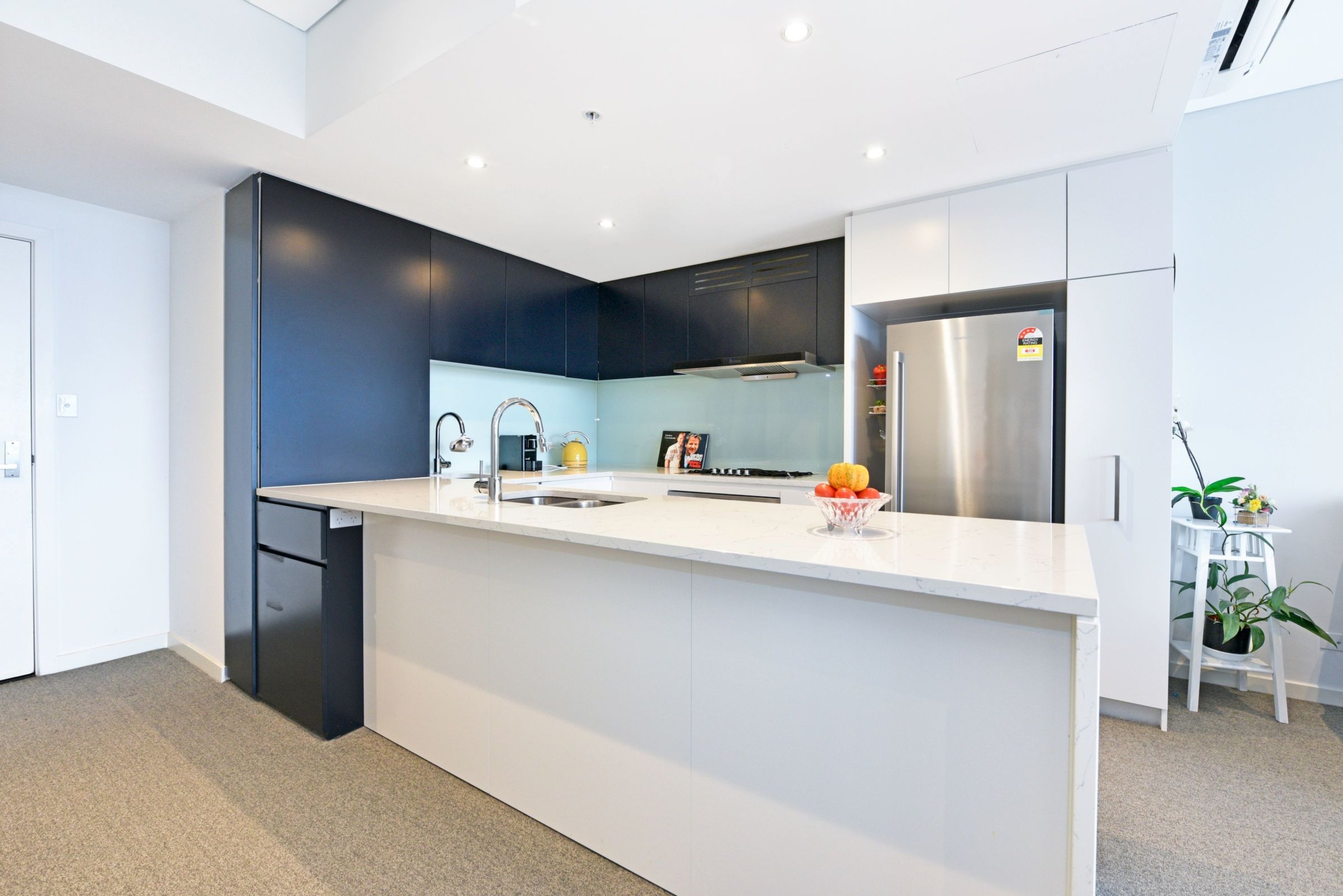 2207/11 Wentworth Place, Wentworth Point Sold by Chidiac Realty - image 4