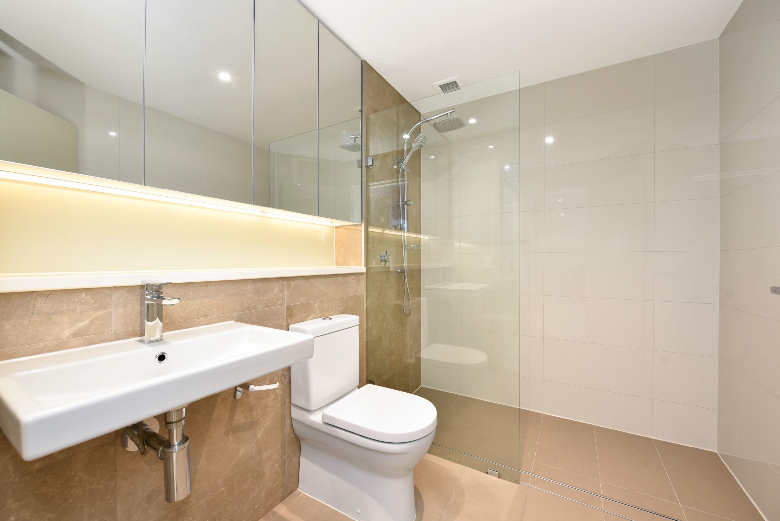 702/1 Wentworth Place, Wentworth Point Sold by Chidiac Realty - image 5