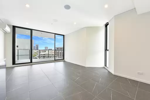 15097/5 Bennelong Parkway, Wentworth Point Leased by Chidiac Realty