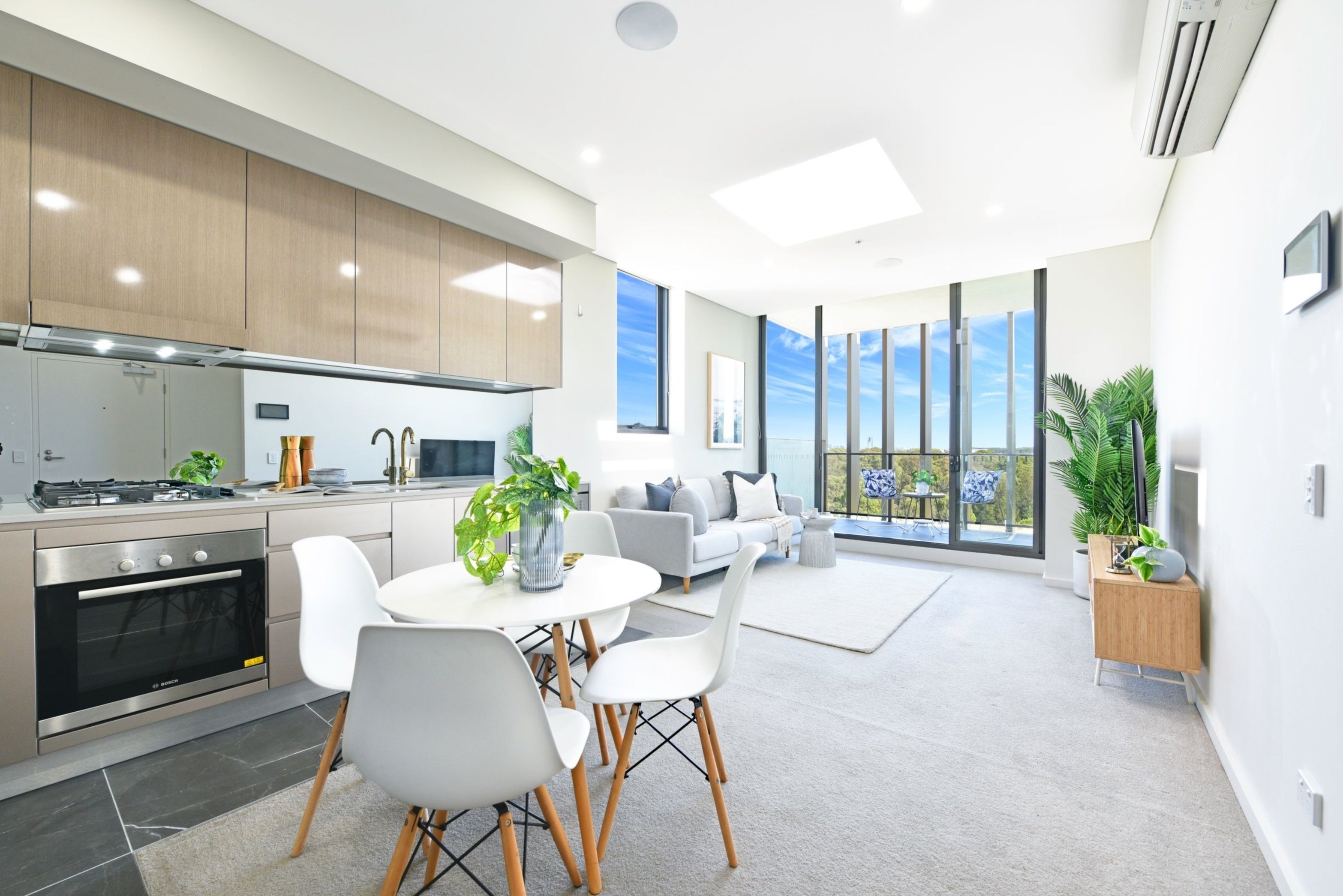 15111/1 Bennelong Parkway, Wentworth Point Sold by Chidiac Realty - image 3