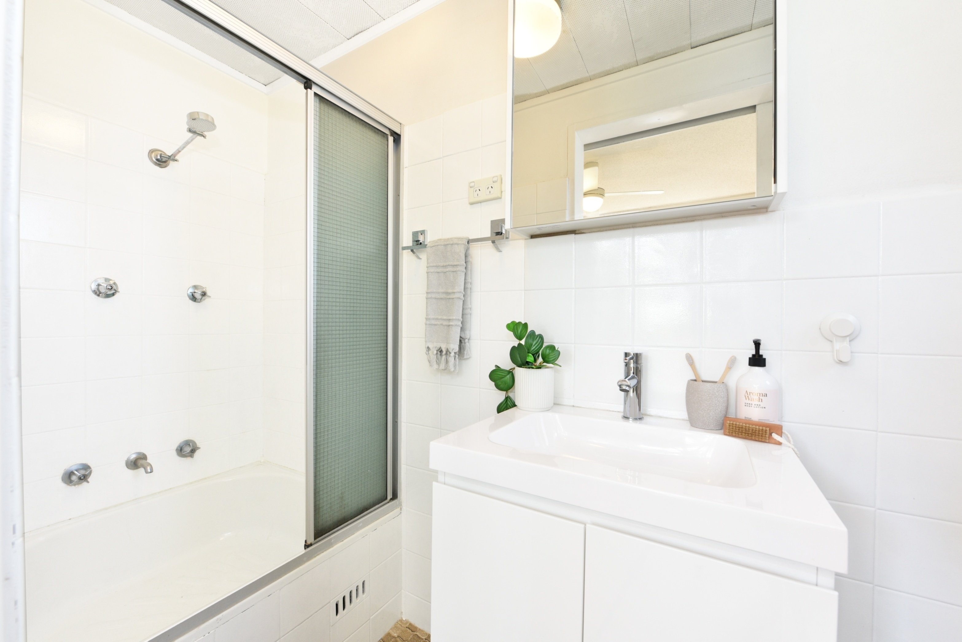 7/242 Blaxland Road, Ryde Sold by Chidiac Realty - image 7