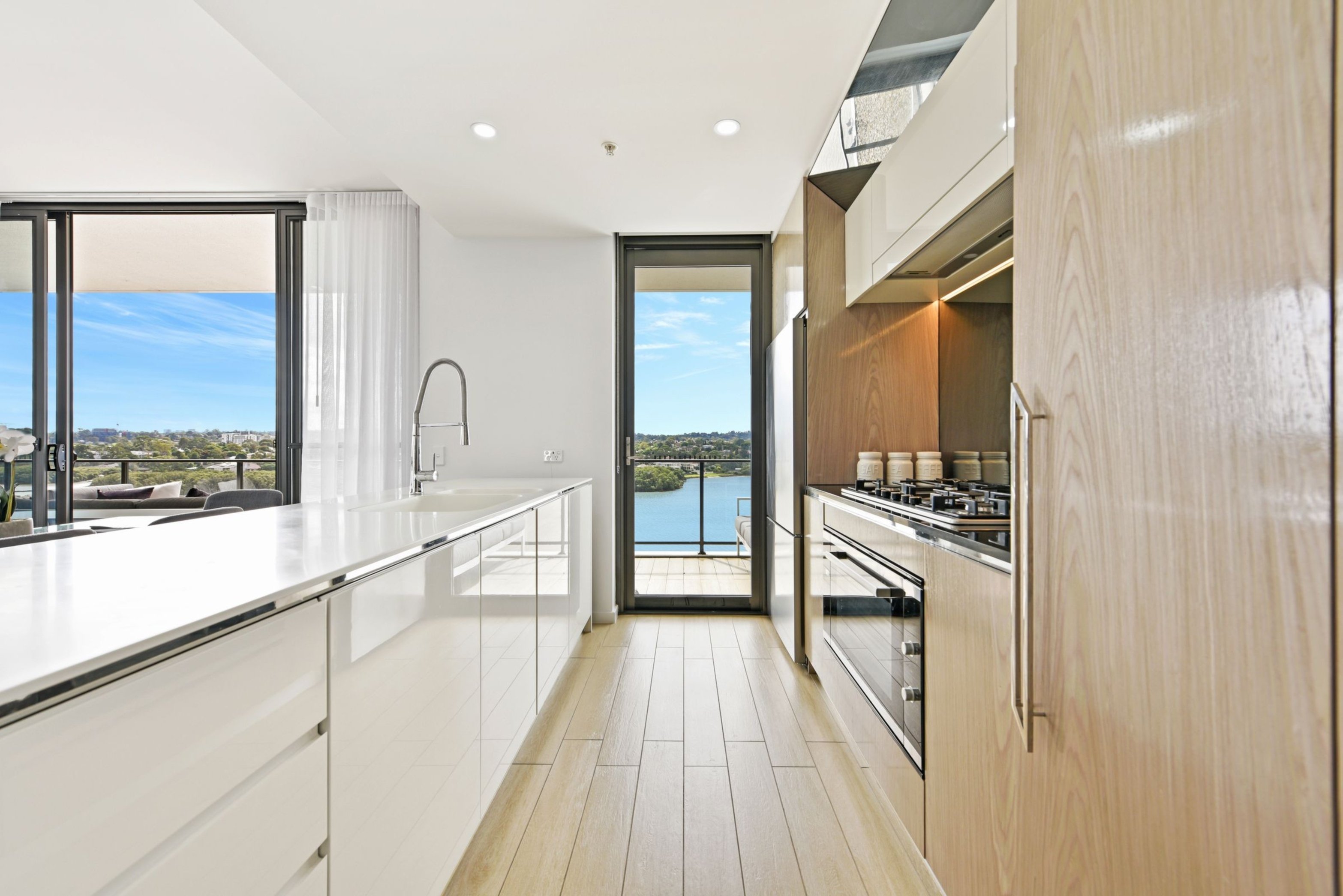 725/1C Burroway Road, Wentworth Point Sold by Chidiac Realty - image 4