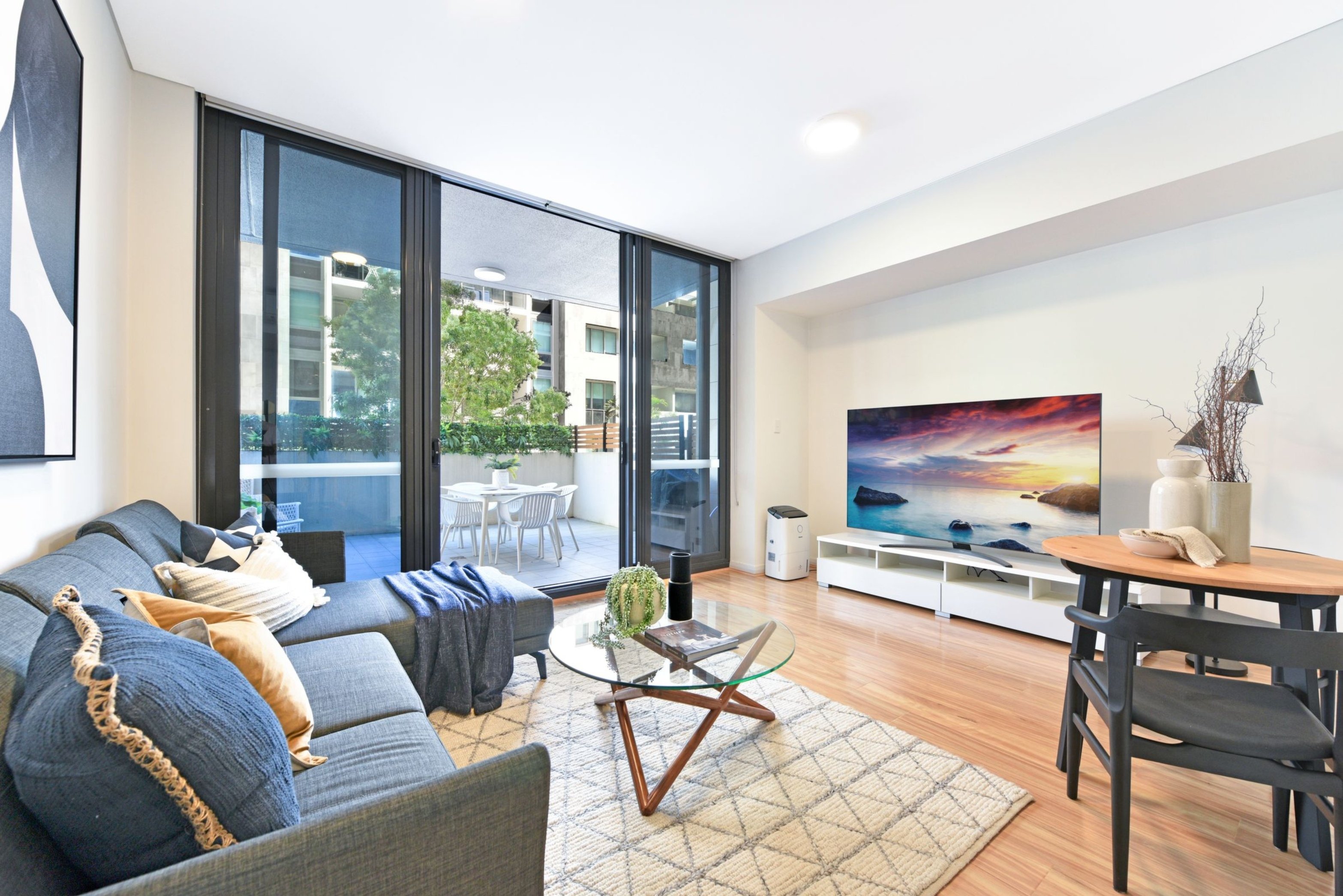 201/1 Park Street North, Wentworth Point Sold by Chidiac Realty - image 2