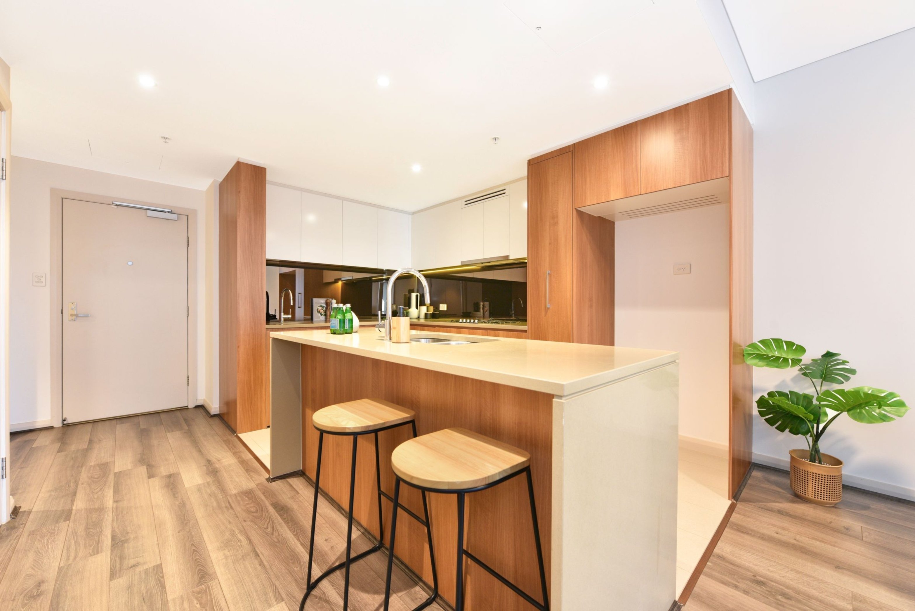 804/10 Burroway Road, Wentworth Point Sold by Chidiac Realty - image 4