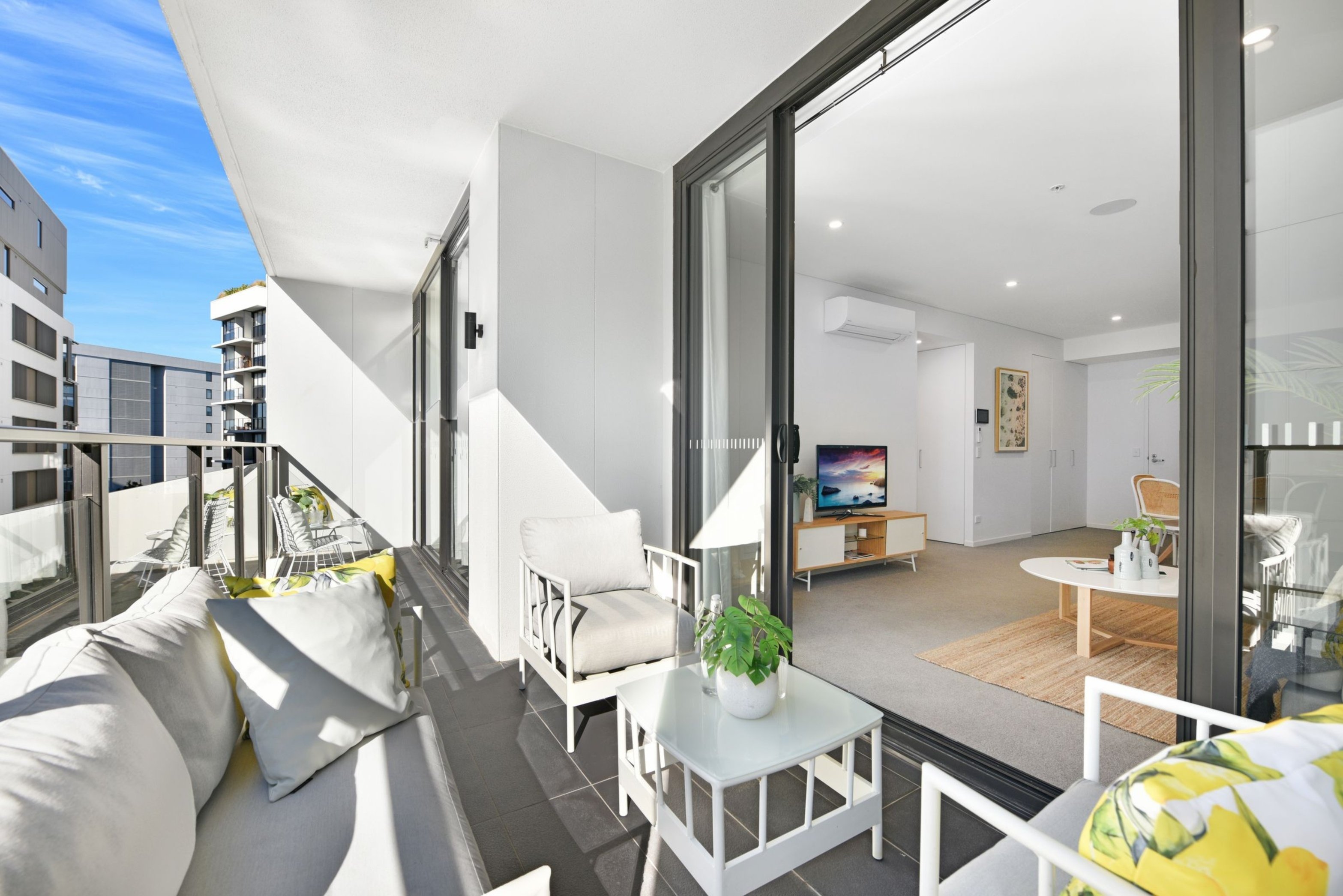 10098/5 Bennelong Parkway, Wentworth Point Sold by Chidiac Realty - image 5