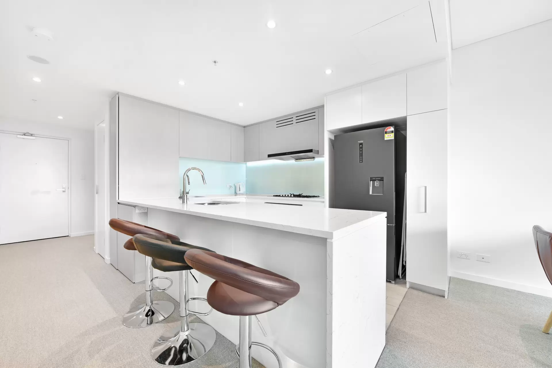 1913/11 Wentworth Place, Wentworth Point Sold by Chidiac Realty - image 1