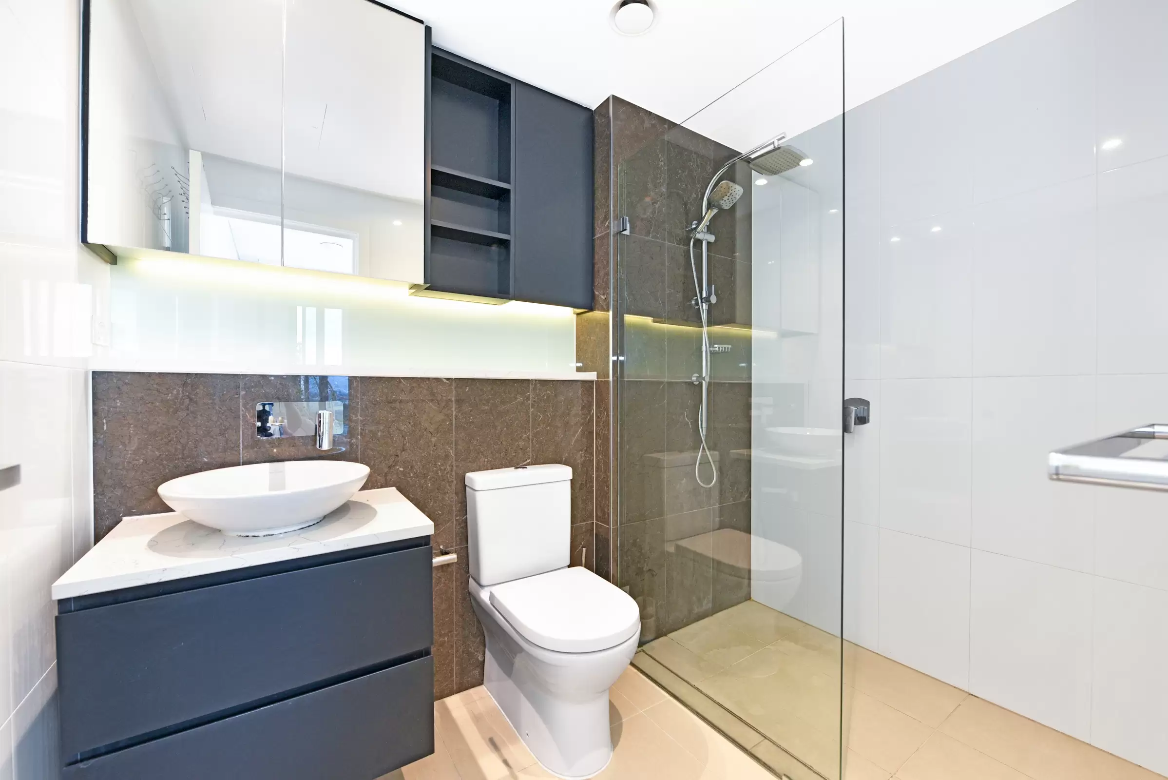 1913/11 Wentworth Place, Wentworth Point Sold by Chidiac Realty - image 8