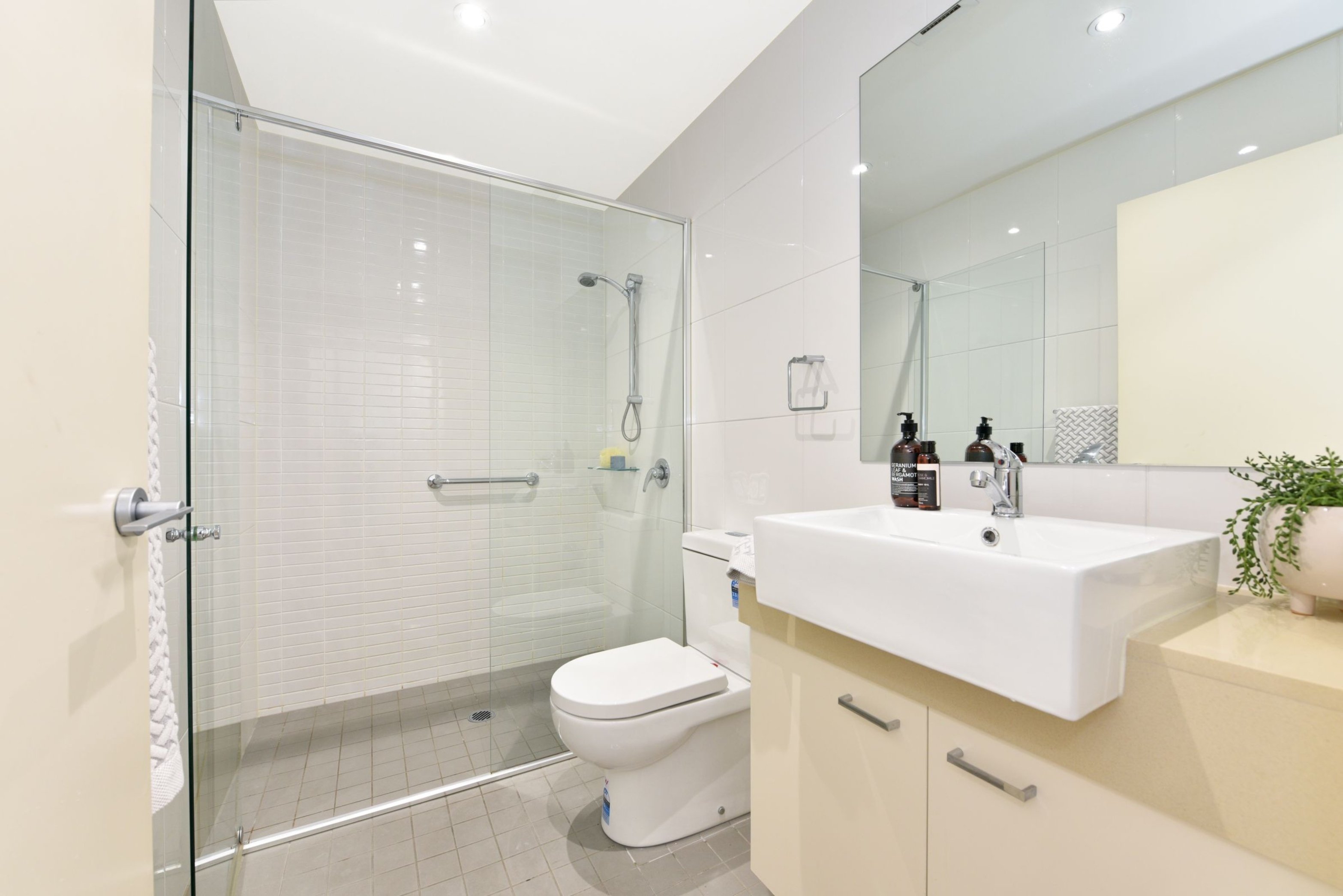462/3 Baywater Drive, Wentworth Point Sold by Chidiac Realty - image 10