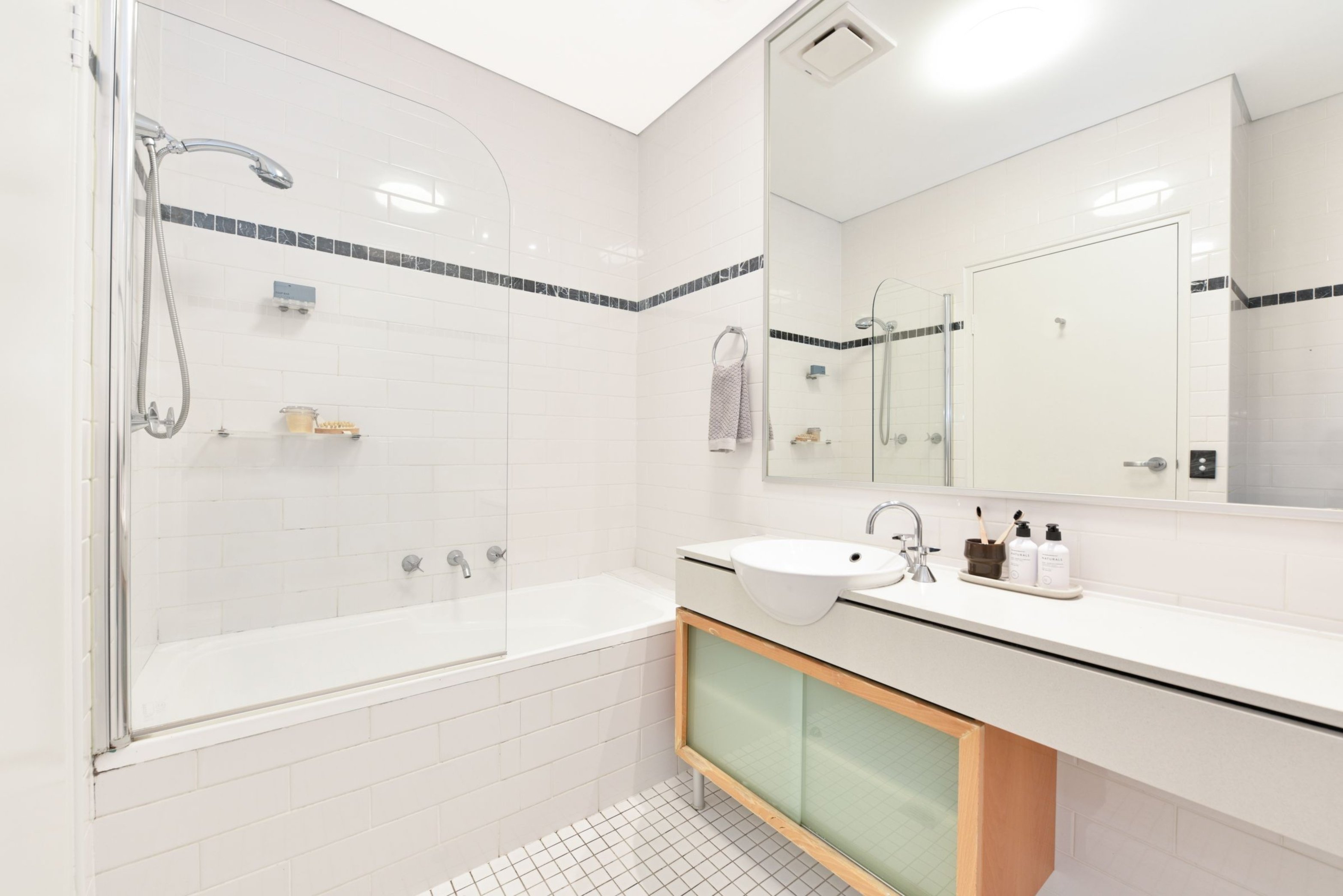 305/5 Stromboli Strait, Wentworth Point Sold by Chidiac Realty - image 8