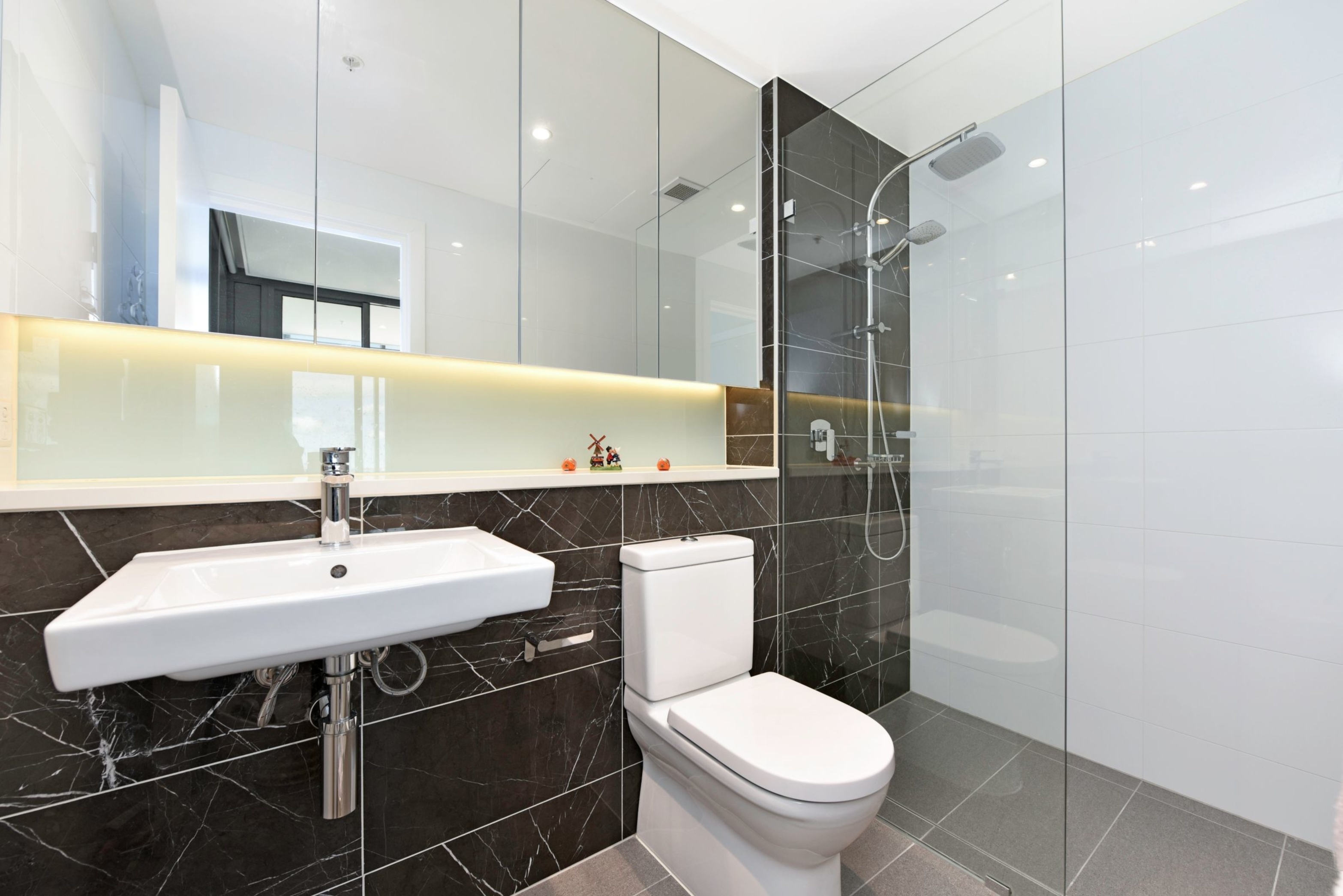 2302/18 Footbridge Boulevard, Wentworth Point Sold by Chidiac Realty - image 7