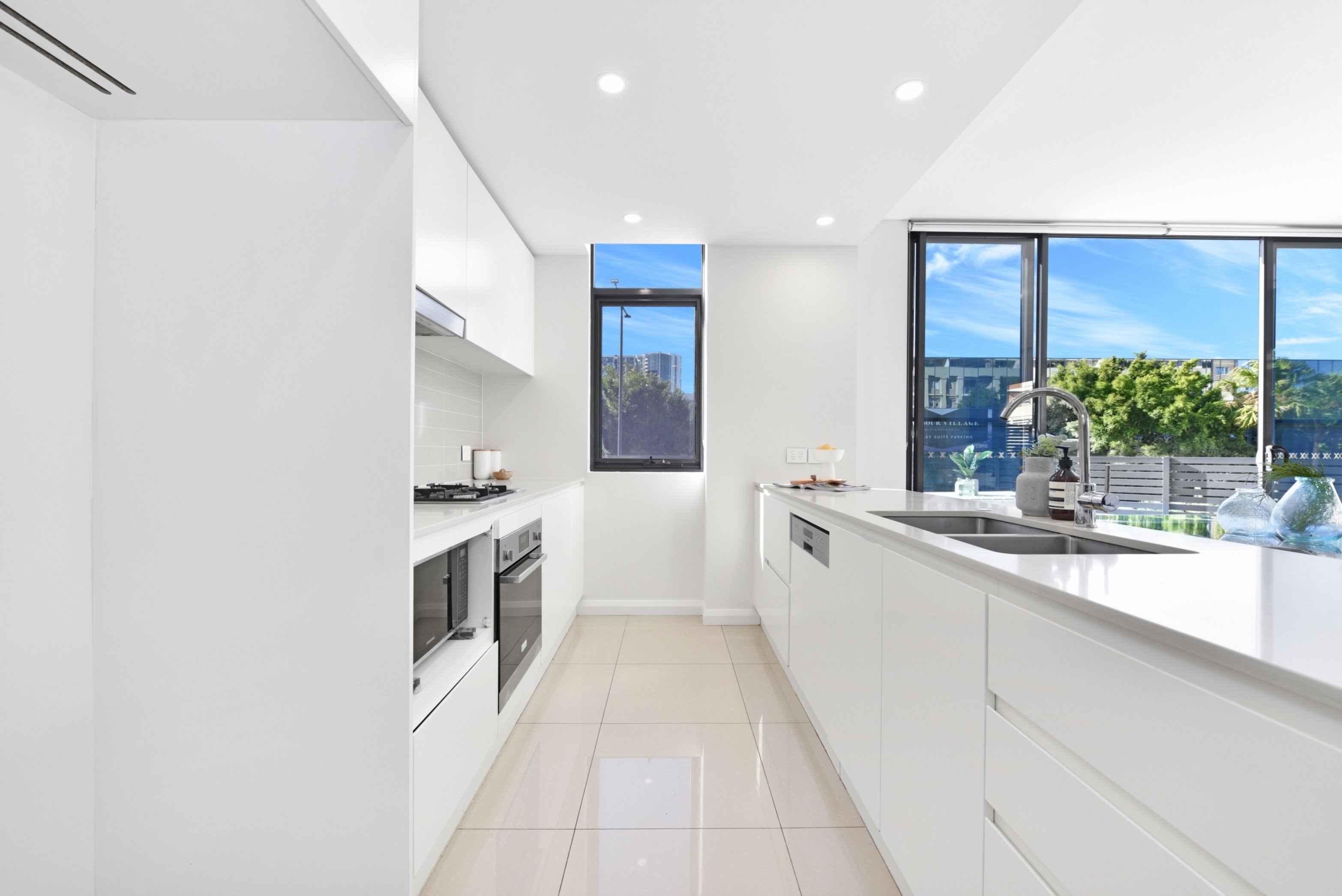 122/26 Baywater Drive, Wentworth Point Sold by Chidiac Realty - image 3