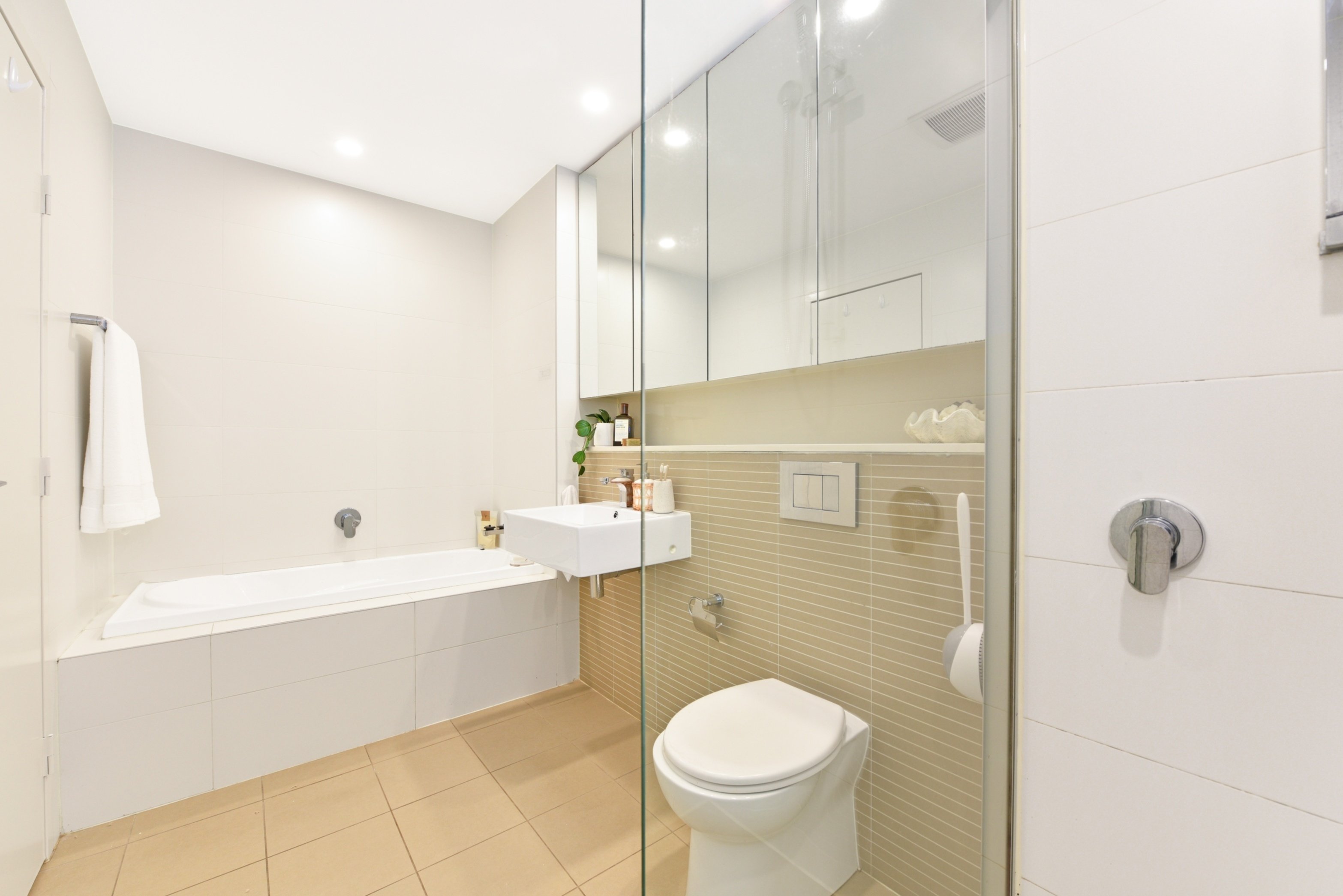 122/26 Baywater Drive, Wentworth Point Sold by Chidiac Realty - image 7
