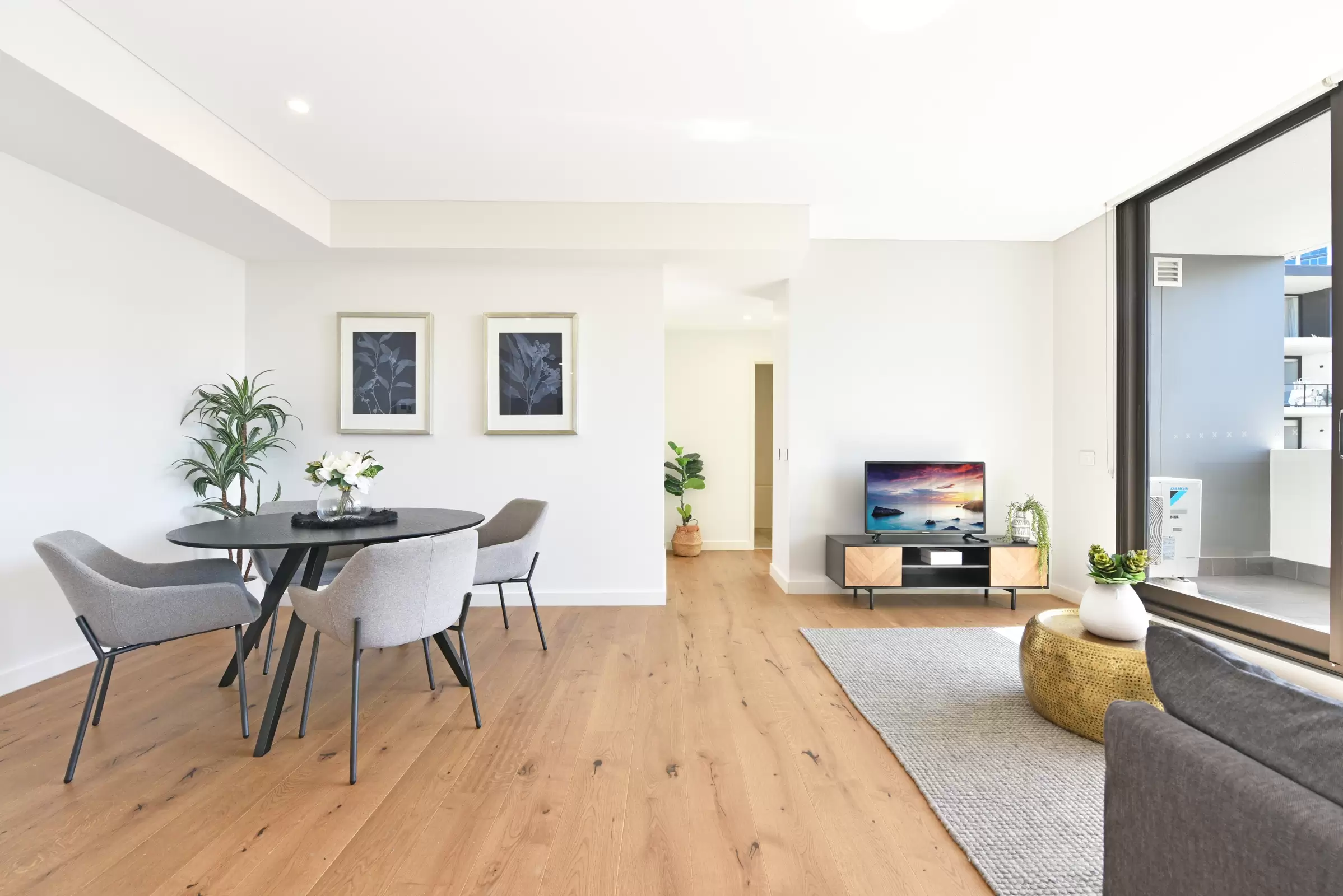 504/21 Verona Drive, Wentworth Point Sold by Chidiac Realty - image 1