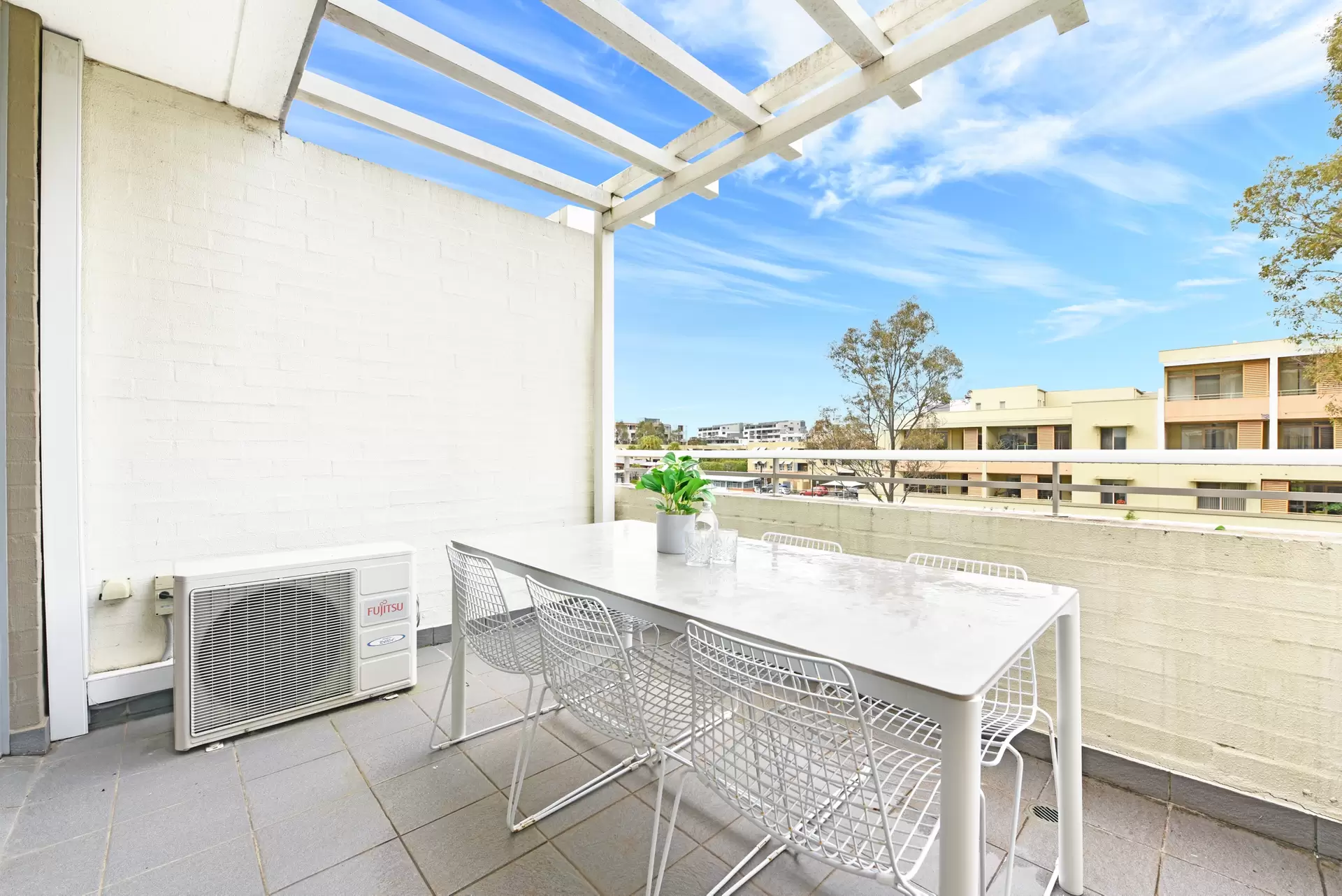 324/3 Stromboli Strait, Wentworth Point Sold by Chidiac Realty - image 1