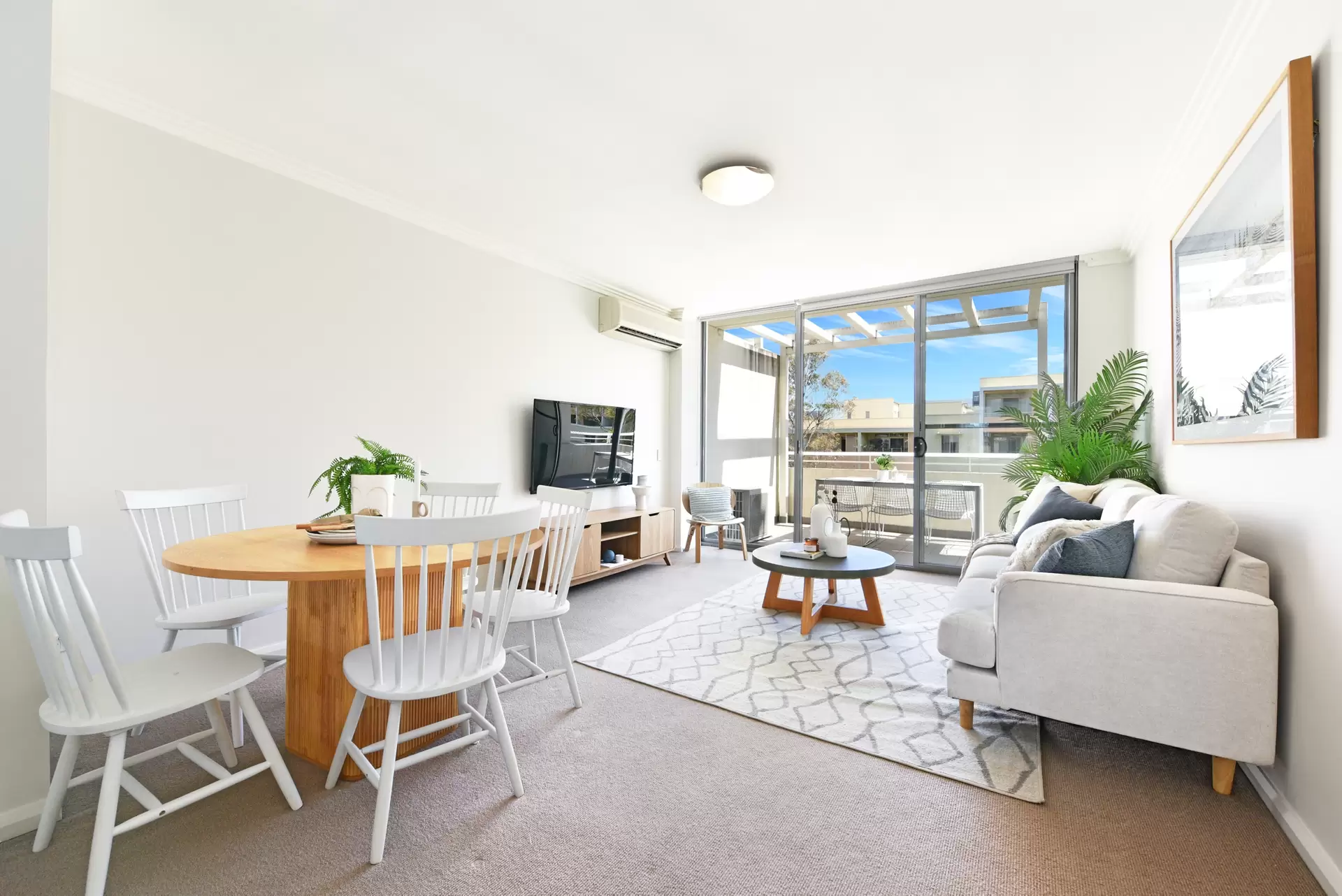 324/3 Stromboli Strait, Wentworth Point Sold by Chidiac Realty - image 1
