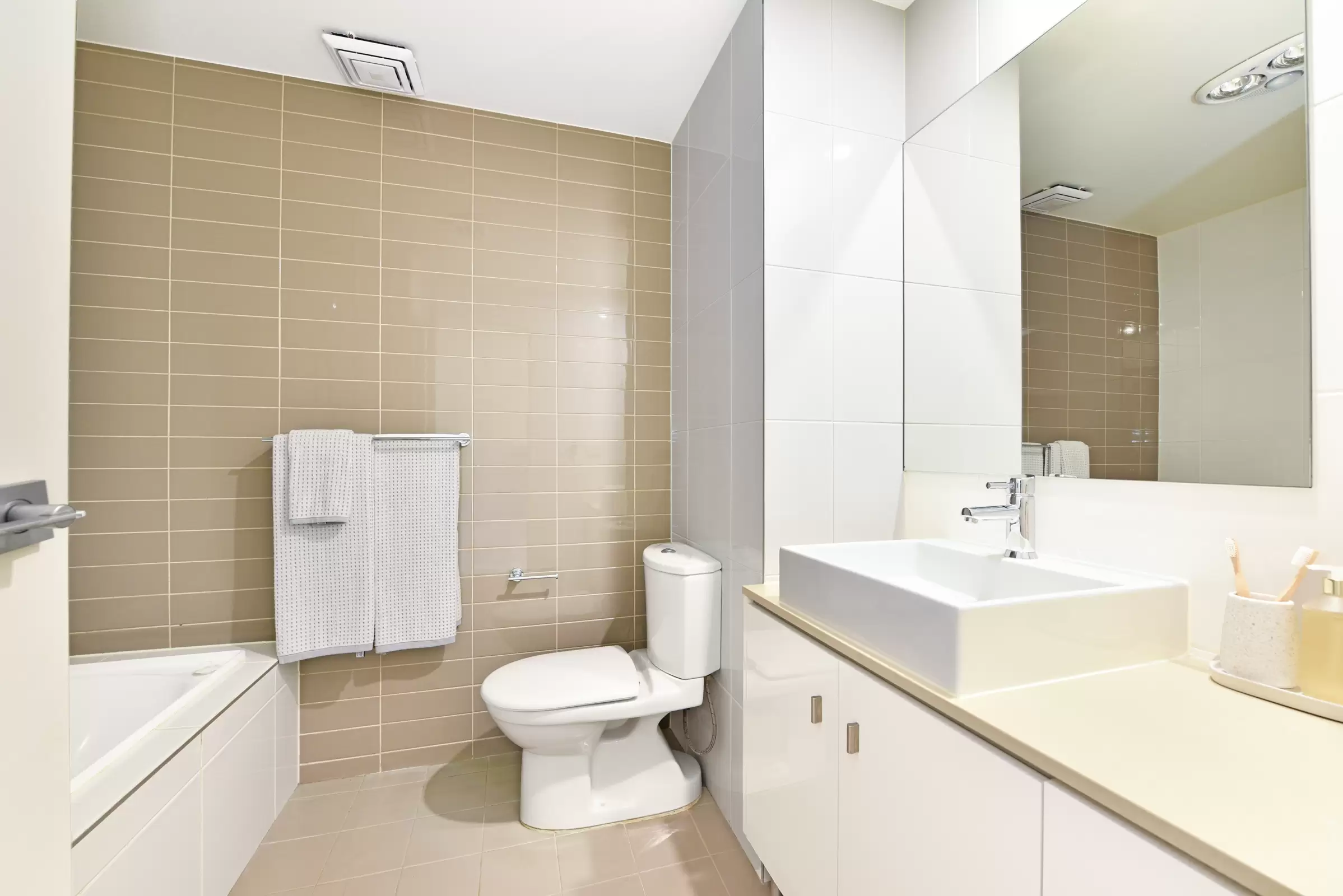 324/3 Stromboli Strait, Wentworth Point Sold by Chidiac Realty - image 9