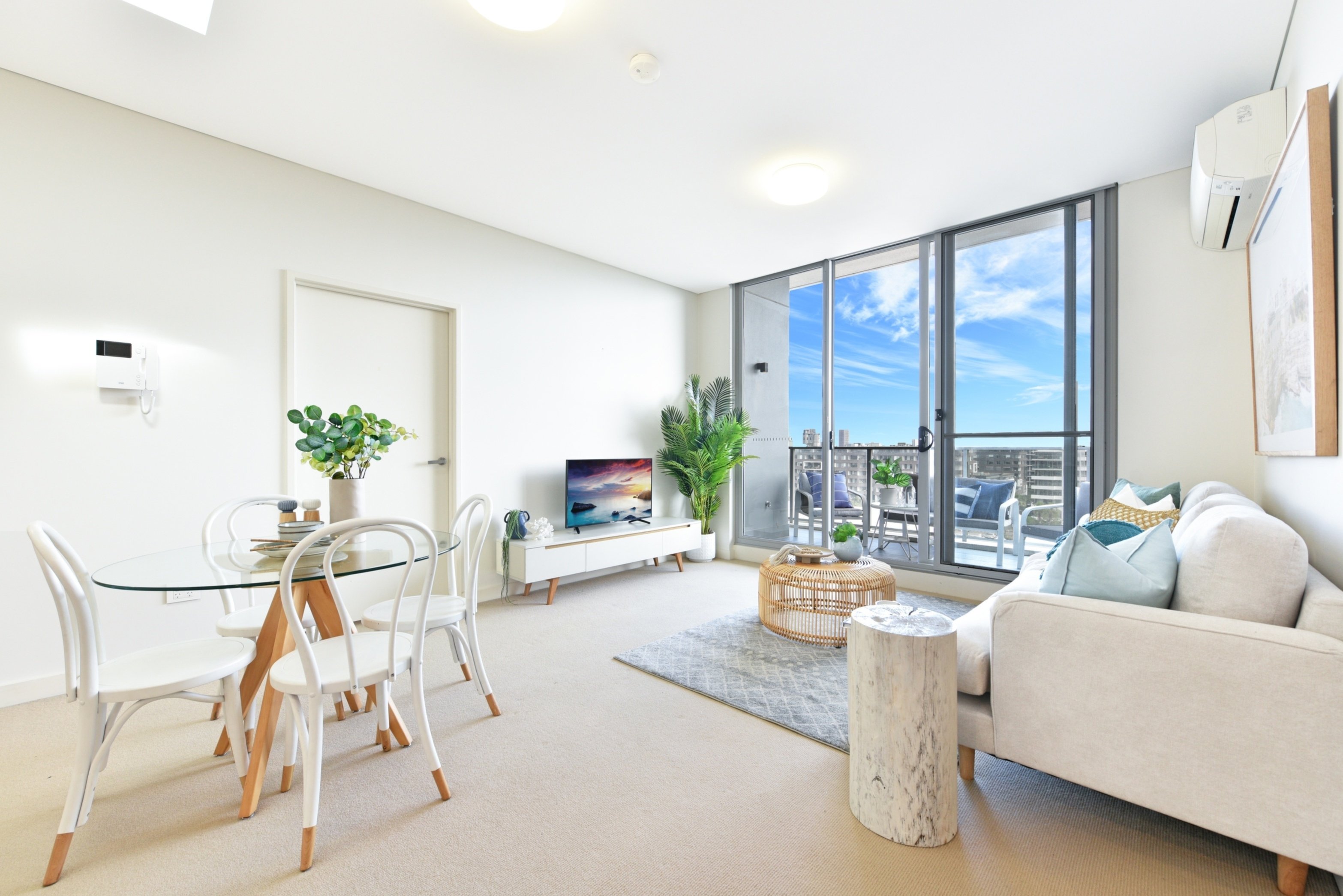 807/5 Verona Drive, Wentworth Point Sold by Chidiac Realty - image 1