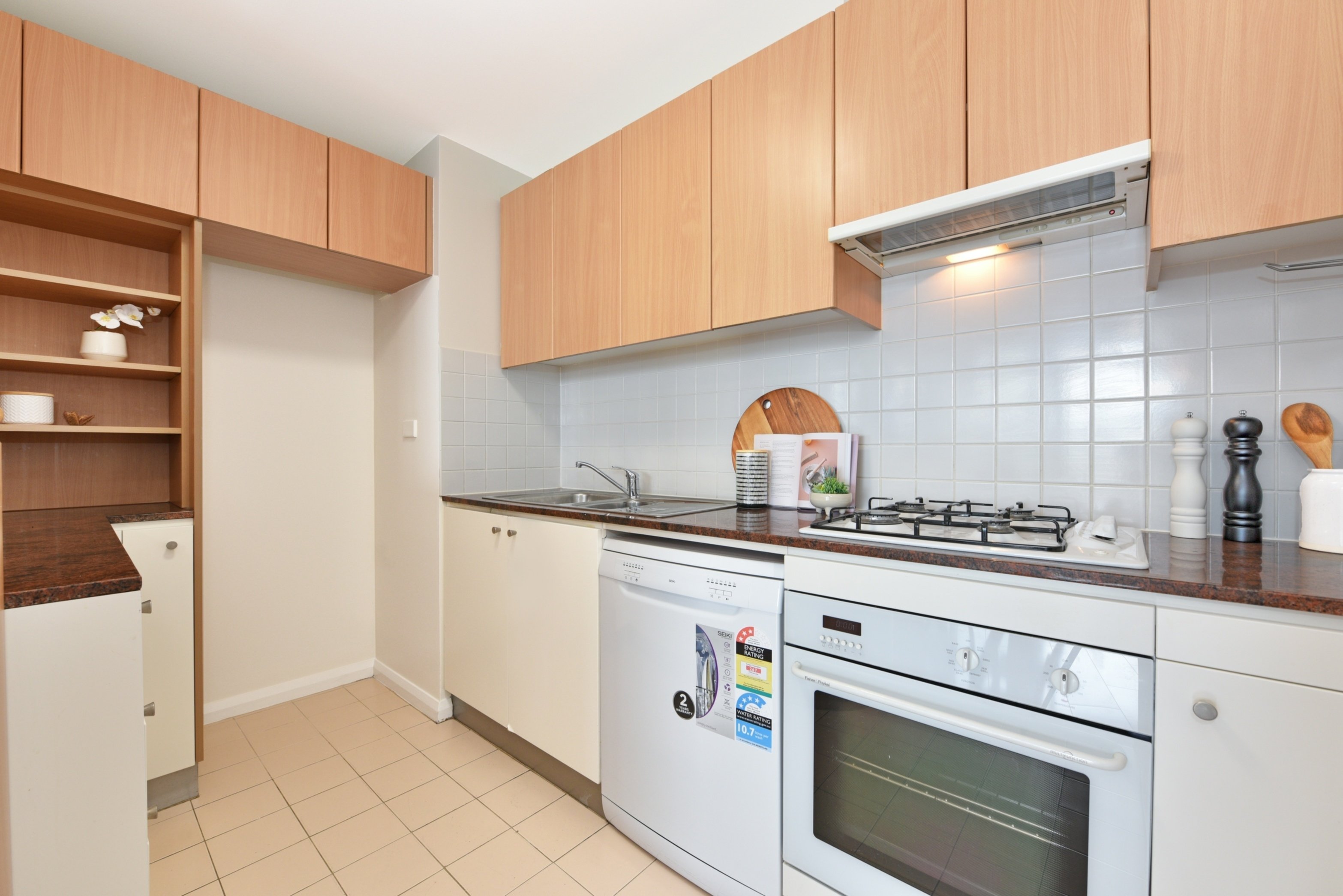 122/27 Bennelong Parkway, Wentworth Point Sold by Chidiac Realty - image 8