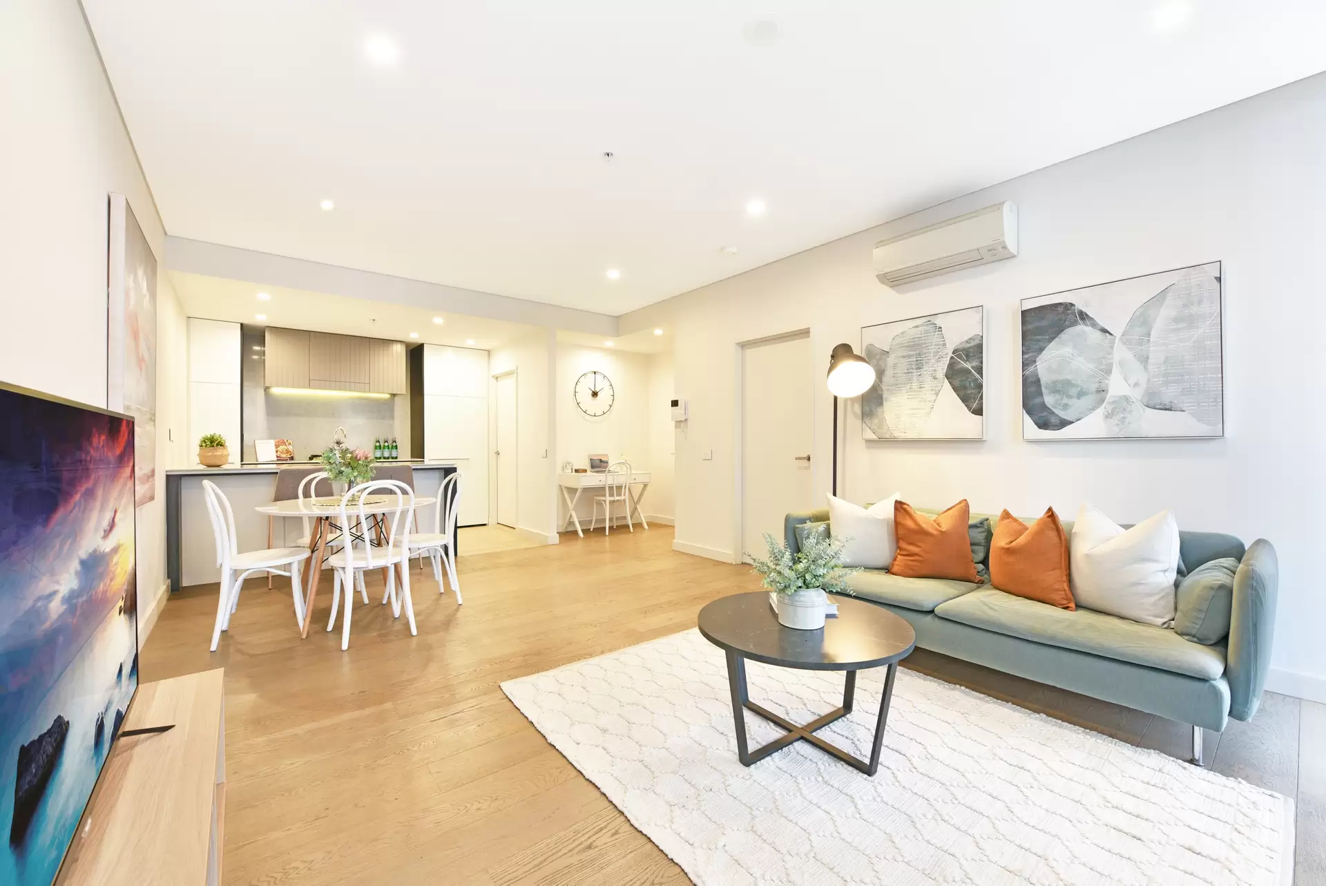 1510/13 Verona Drive, Wentworth Point Sold by Chidiac Realty - image 1