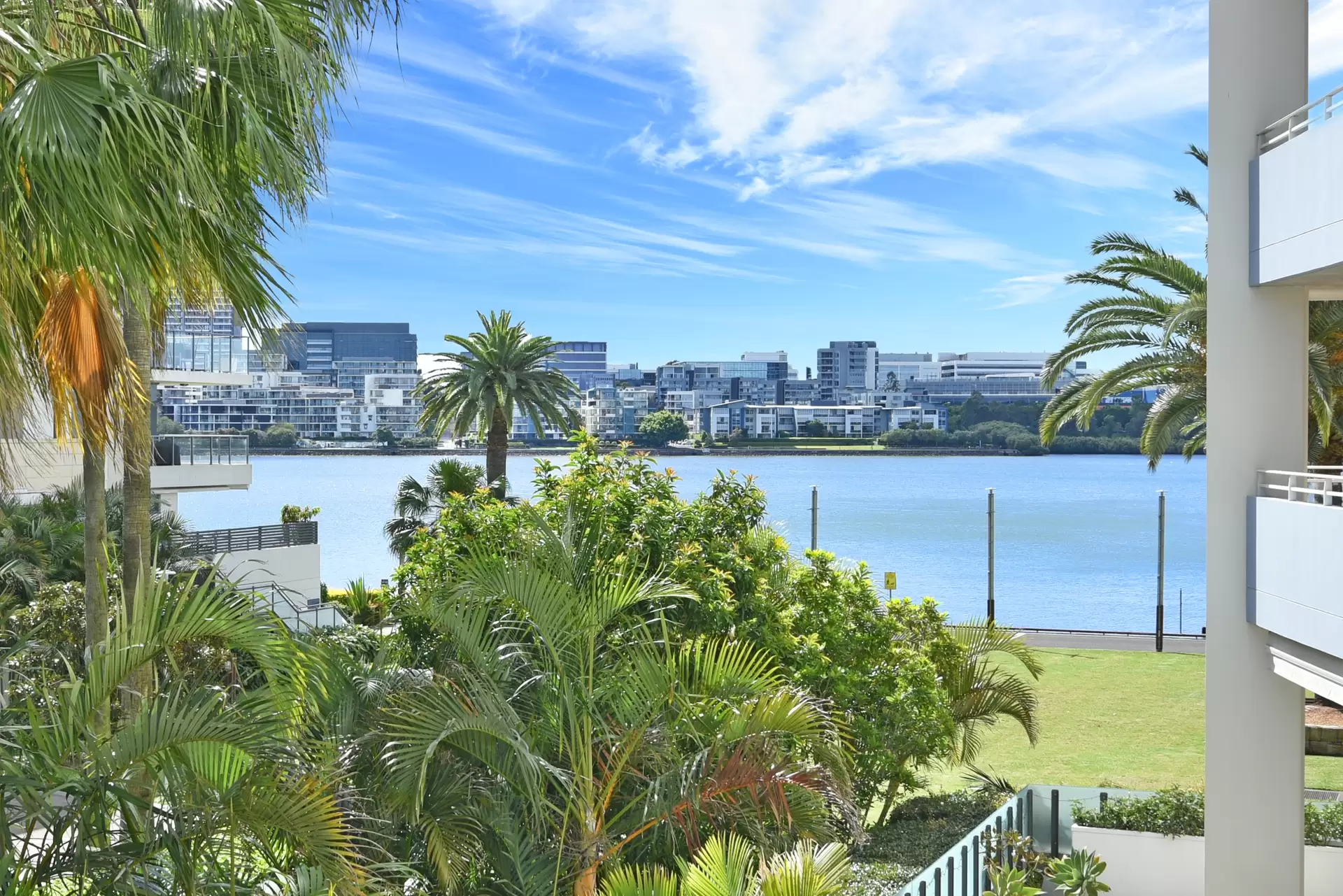 345/2 The Crescent, Wentworth Point Sold by Chidiac Realty - image 1