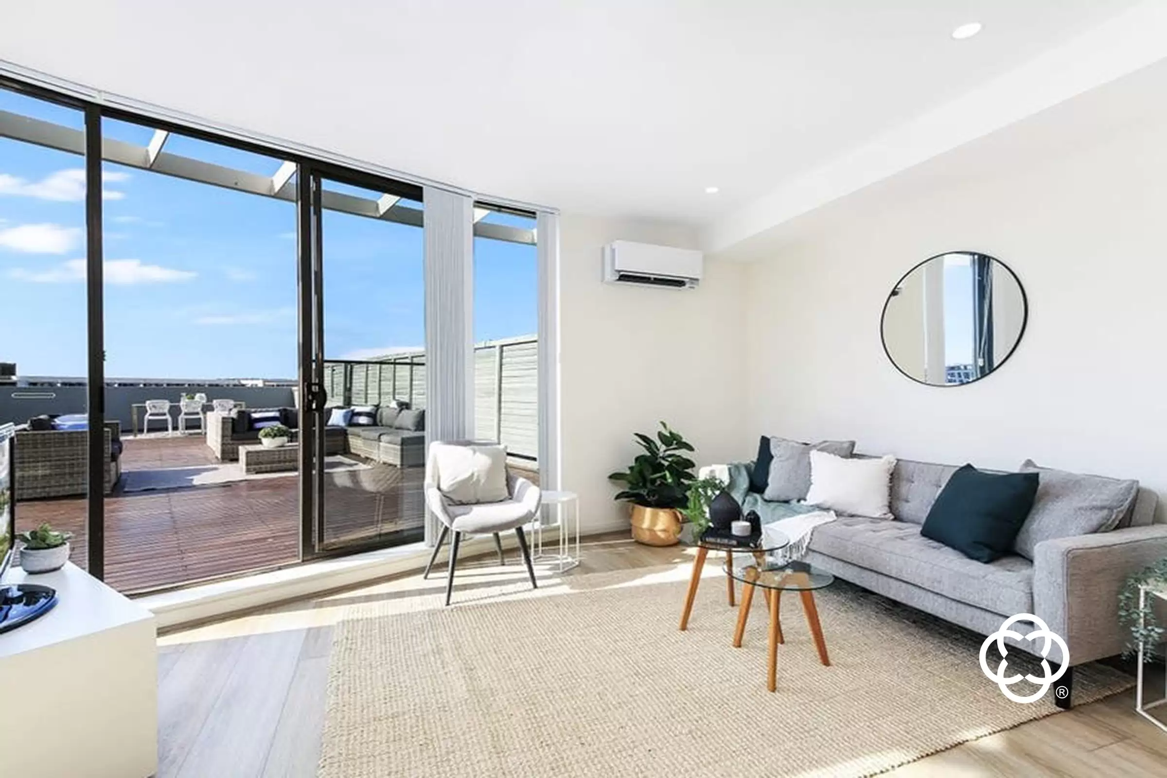 47/27 Bennelong Parkway, Wentworth Point Leased by Chidiac Realty - image 4