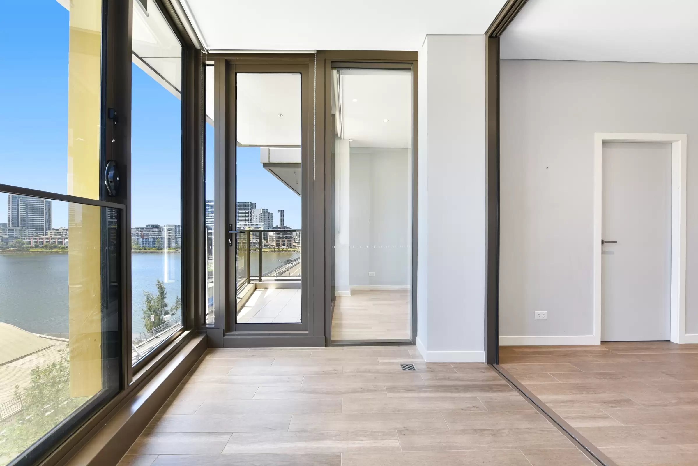 705/3 Foreshore Place, Wentworth Point Leased by Chidiac Realty - image 2