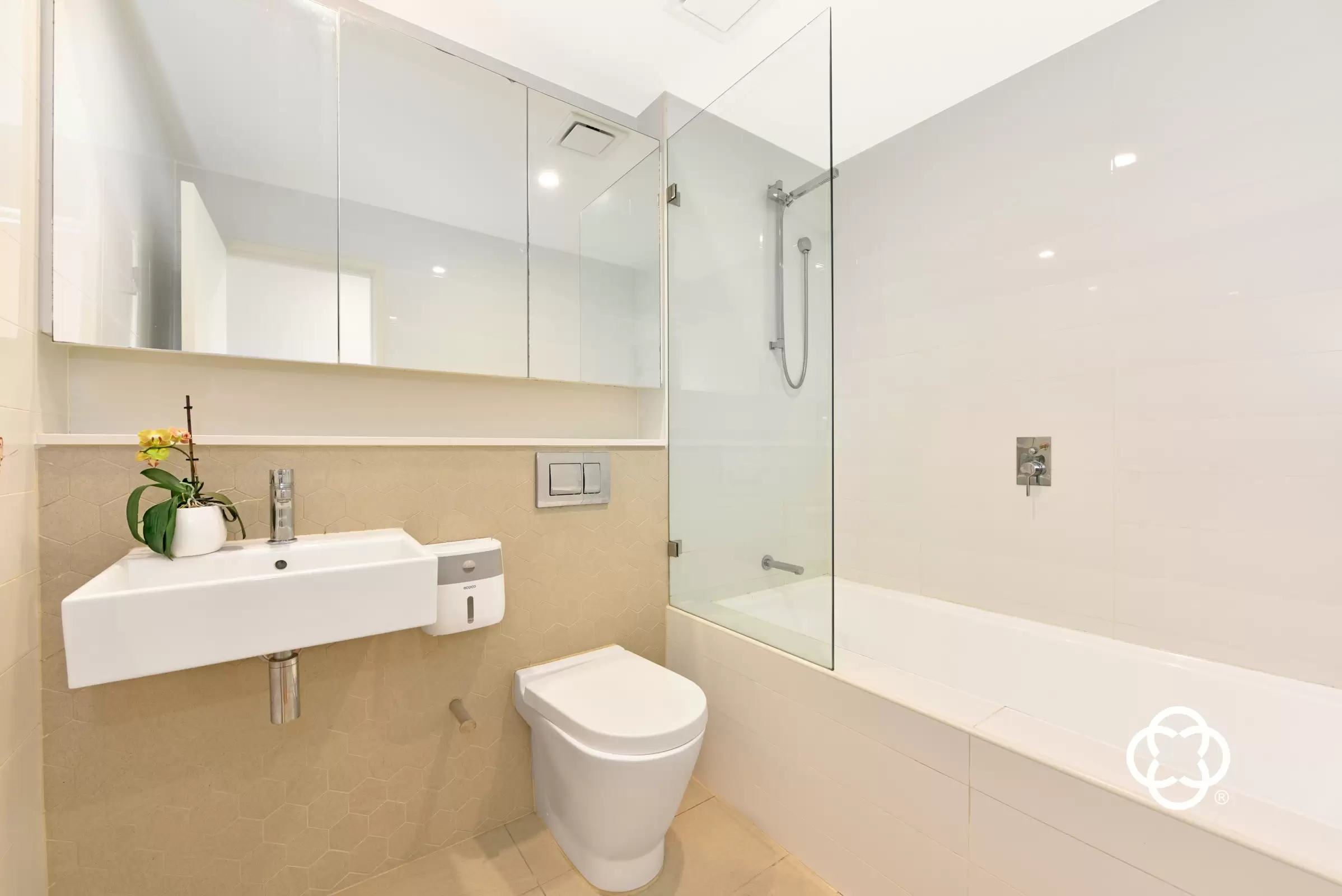 301/45 Hill Road, Wentworth Point Leased by Chidiac Realty - image 4