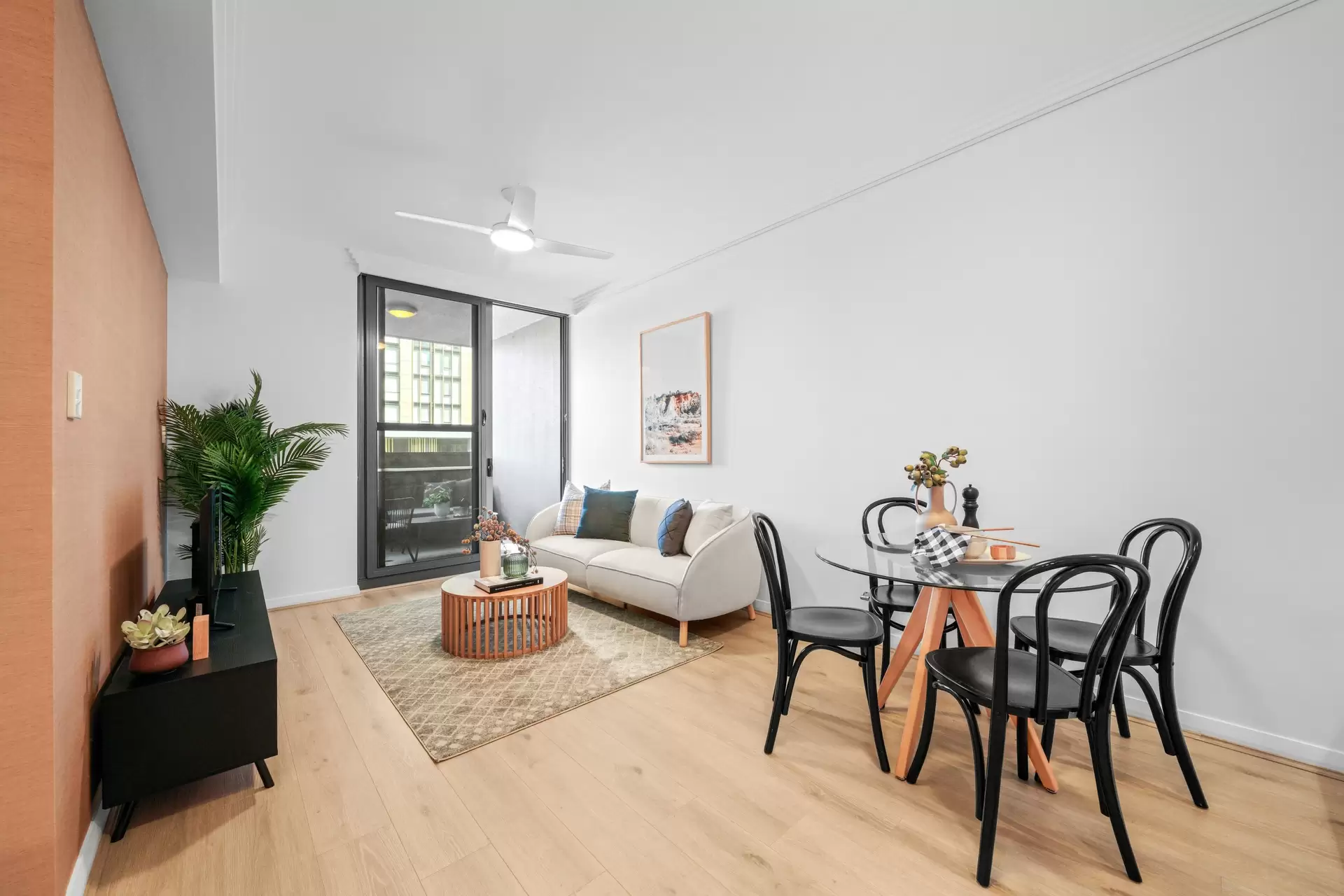 203/53 Hill Road, Wentworth Point Sold by Chidiac Realty - image 1