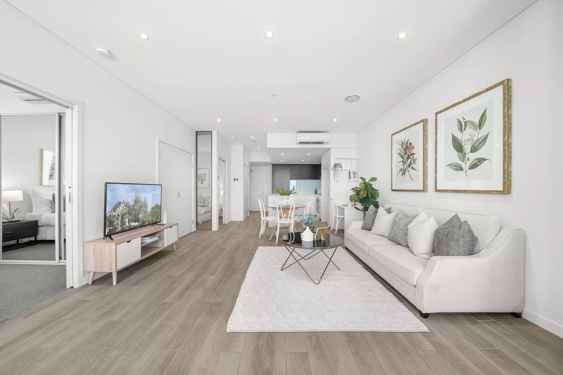 1407/11 Wentworth Place, Wentworth Point Sold by Chidiac Realty - image 1