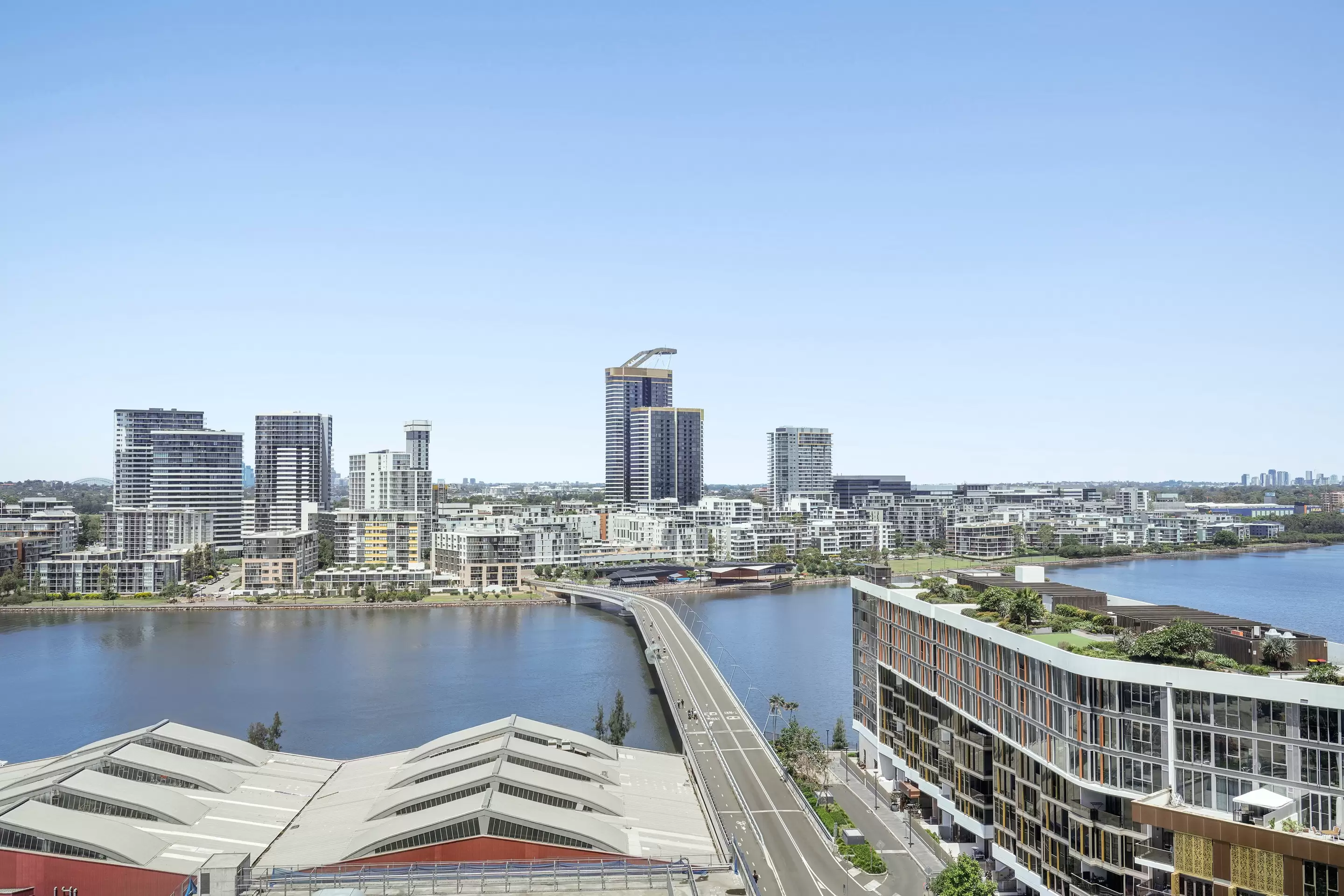 1407/11 Wentworth Place, Wentworth Point Sold by Chidiac Realty - image 1