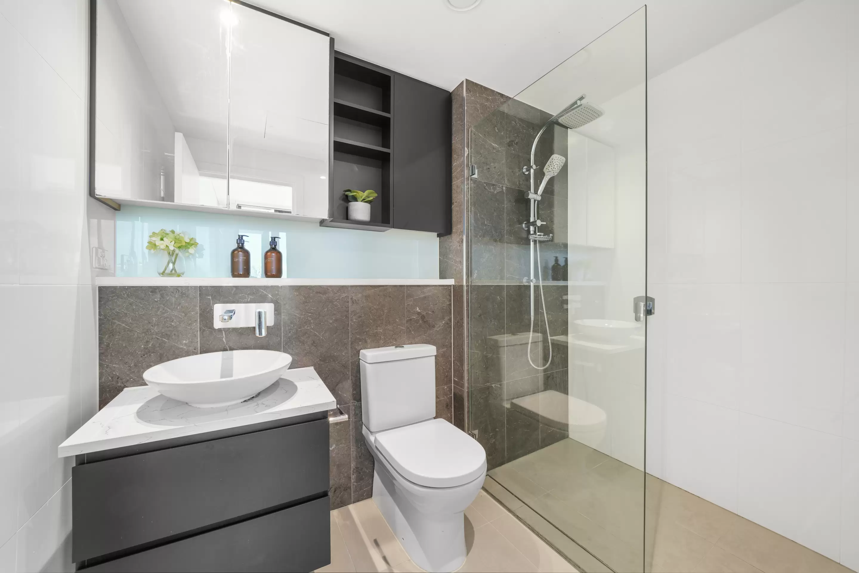 1407/11 Wentworth Place, Wentworth Point Sold by Chidiac Realty - image 9