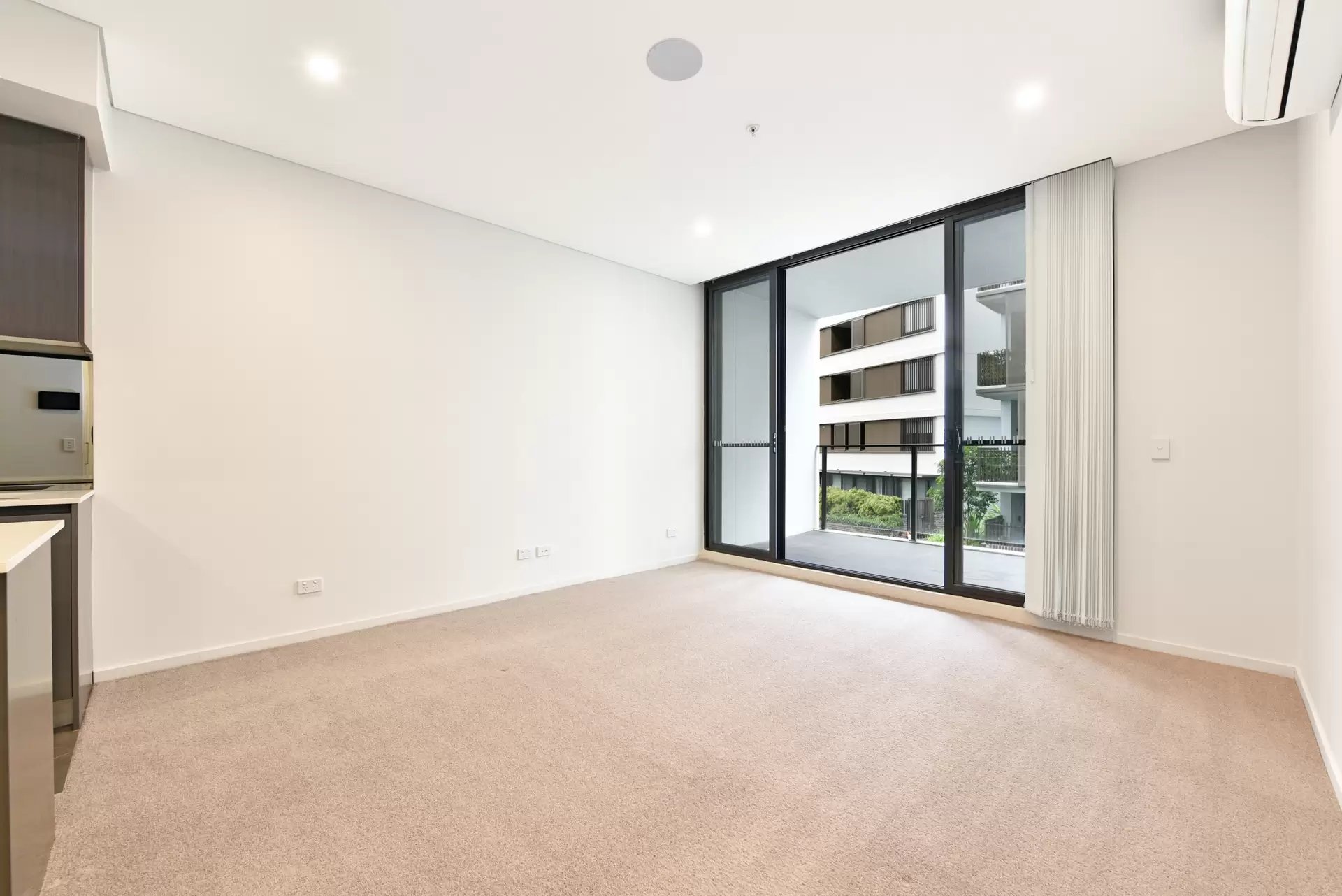 8098/5 Bennelong Parkway, Wentworth Point Leased by Chidiac Realty - image 1