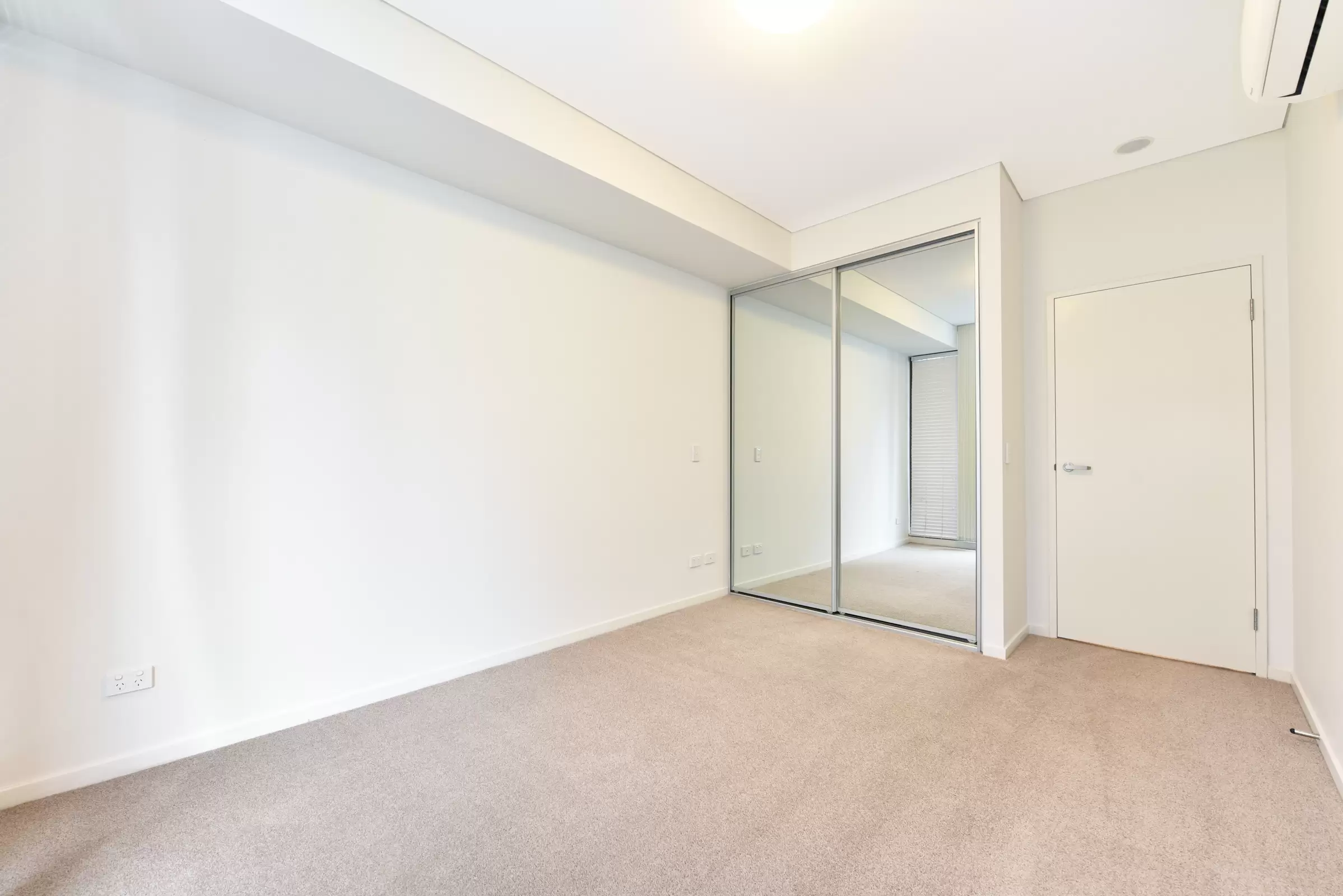 8098/5 Bennelong Parkway, Wentworth Point Leased by Chidiac Realty - image 4