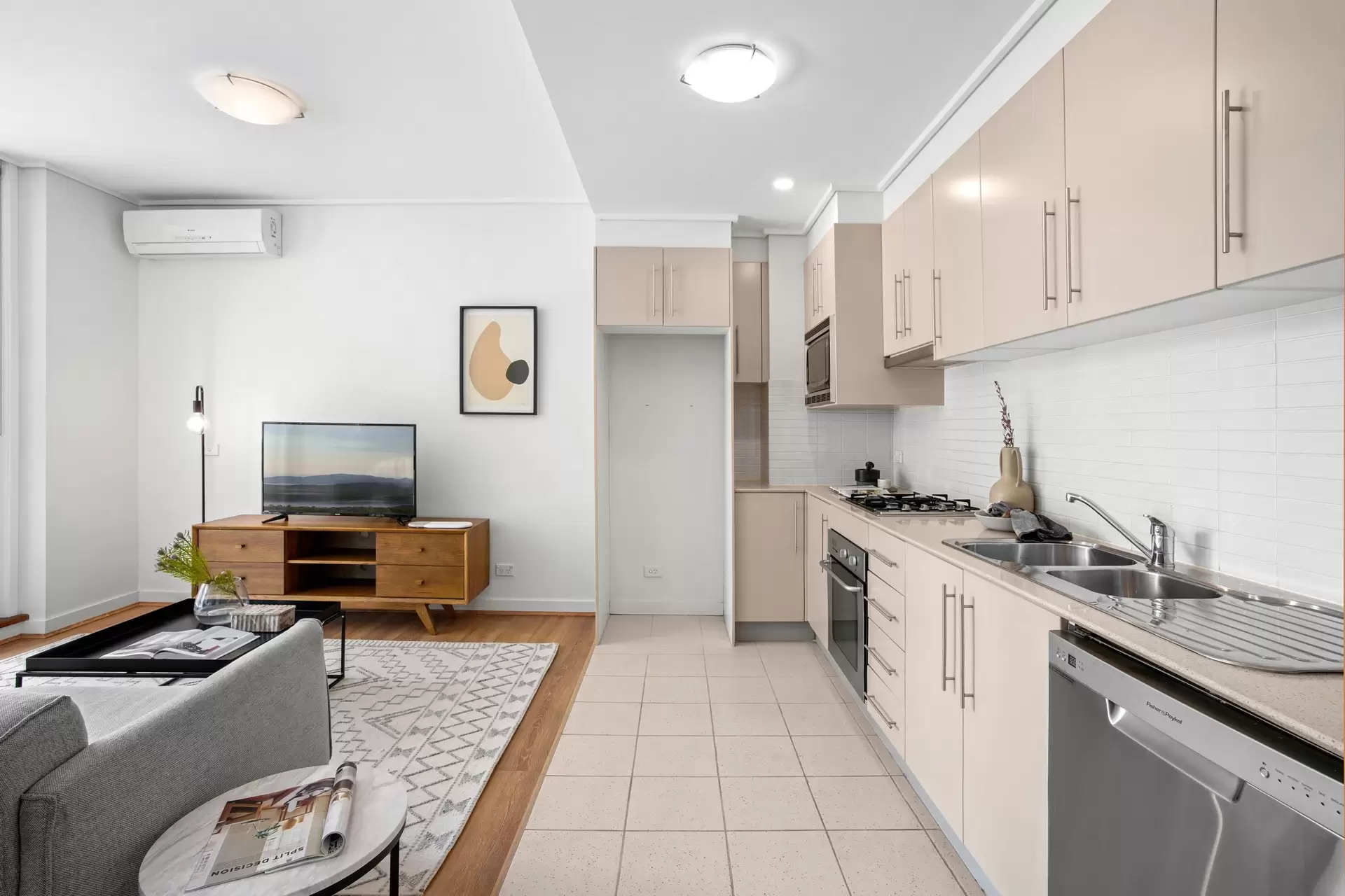 607/1 The Piazza, Wentworth Point Sold by Chidiac Realty - image 1