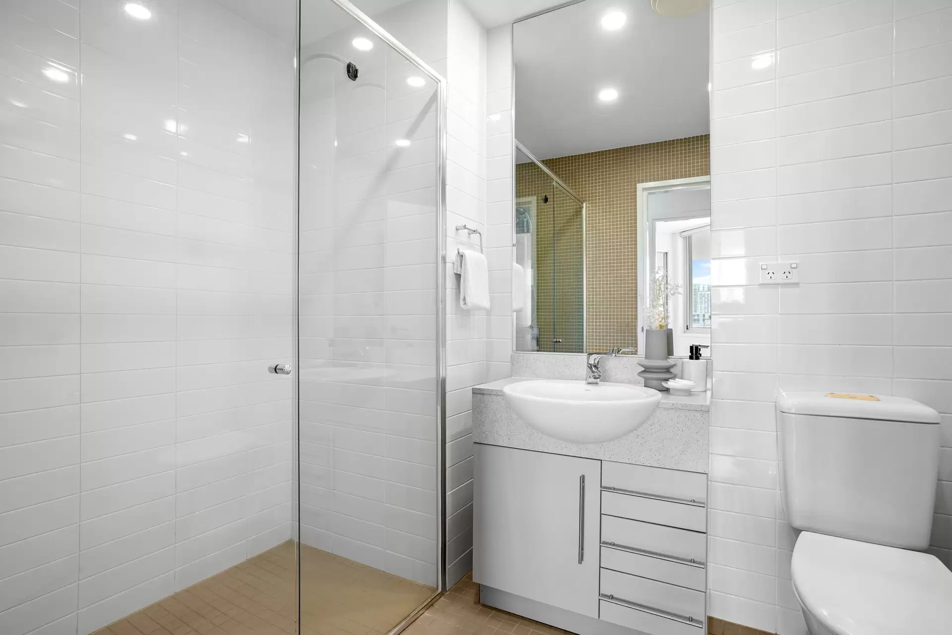 607/1 The Piazza, Wentworth Point Sold by Chidiac Realty - image 1