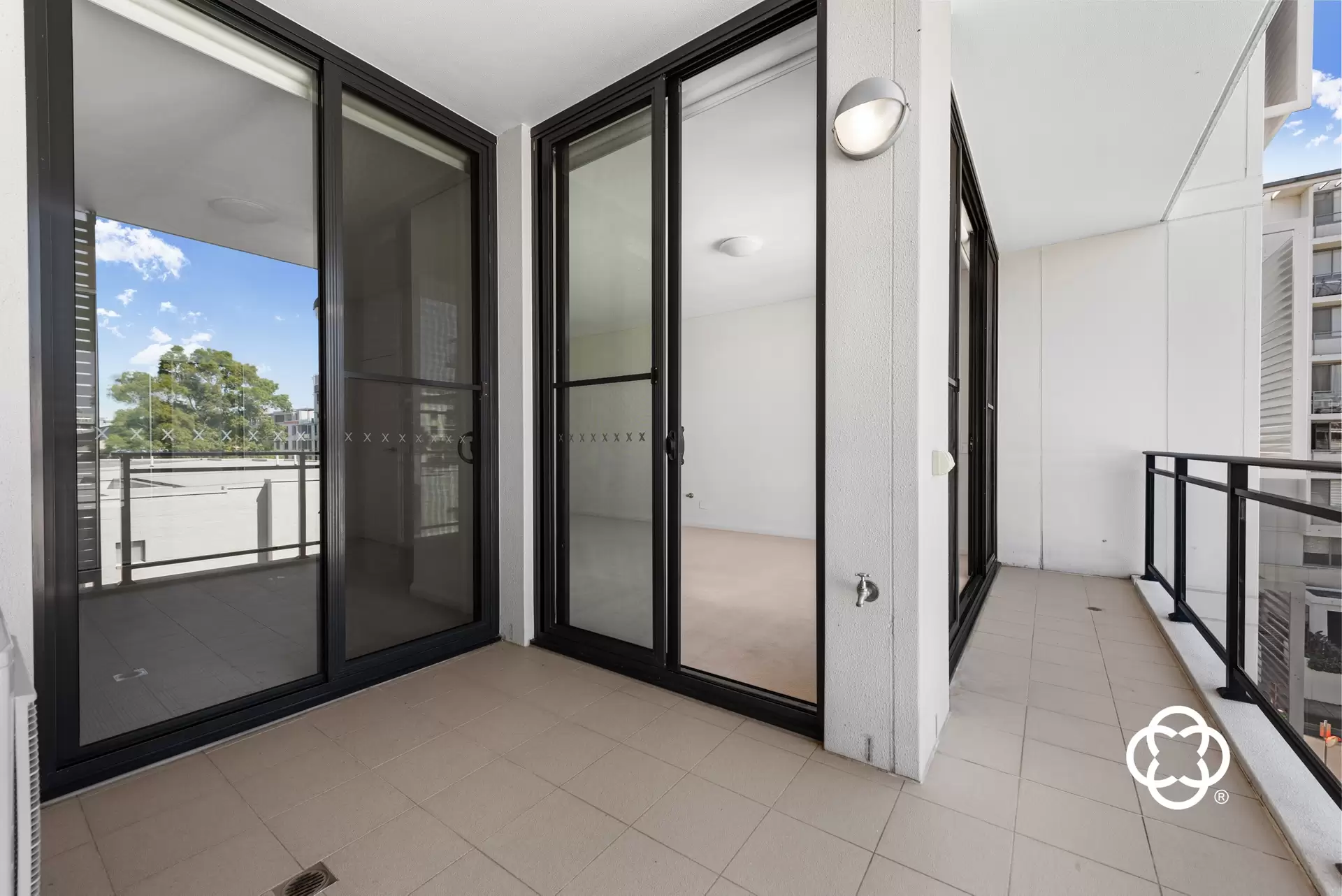 445/17 Marine Parade, Wentworth Point Leased by Chidiac Realty - image 1