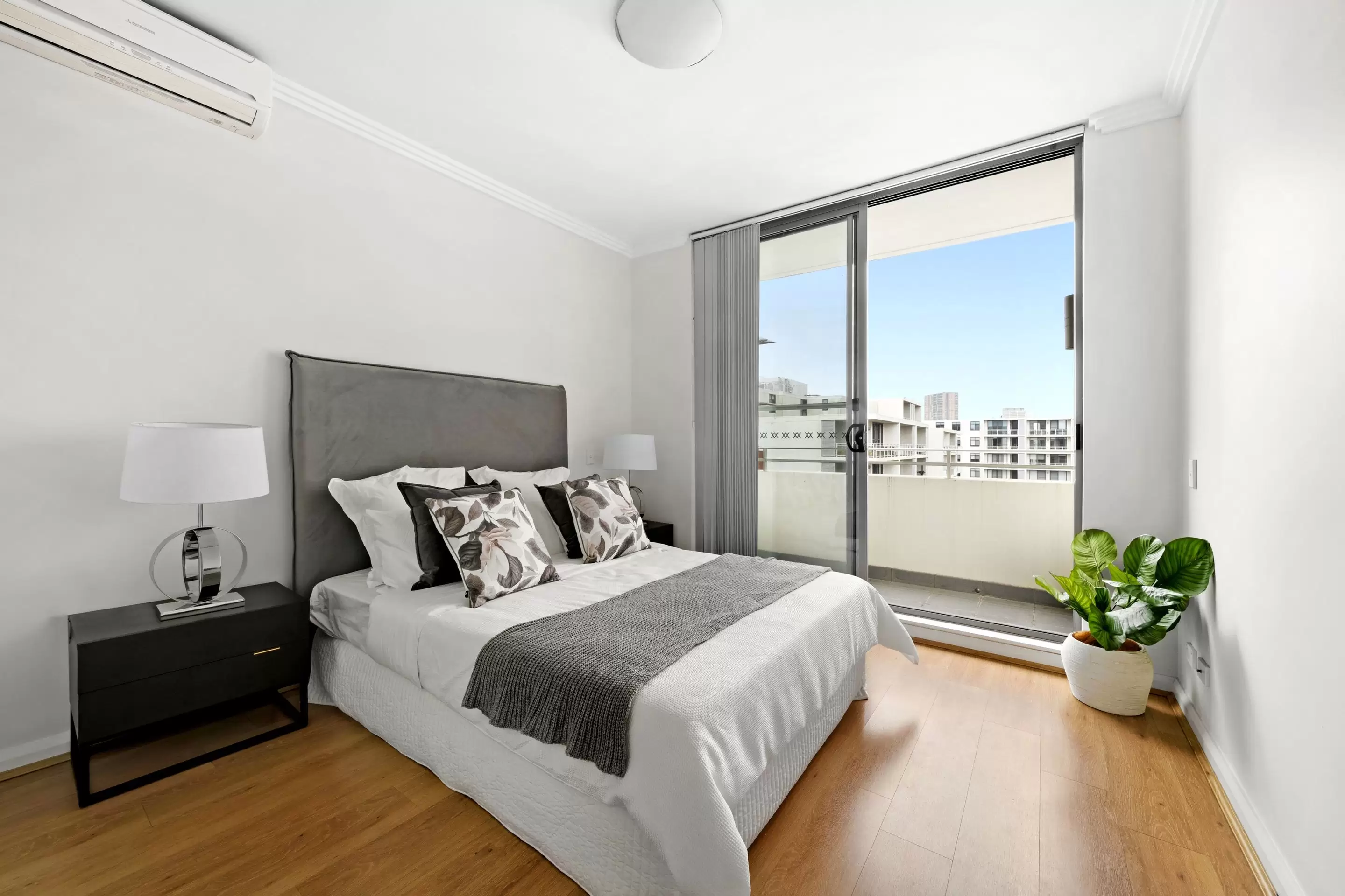 708/1 Stromboli Strait, Wentworth Point Sold by Chidiac Realty - image 8