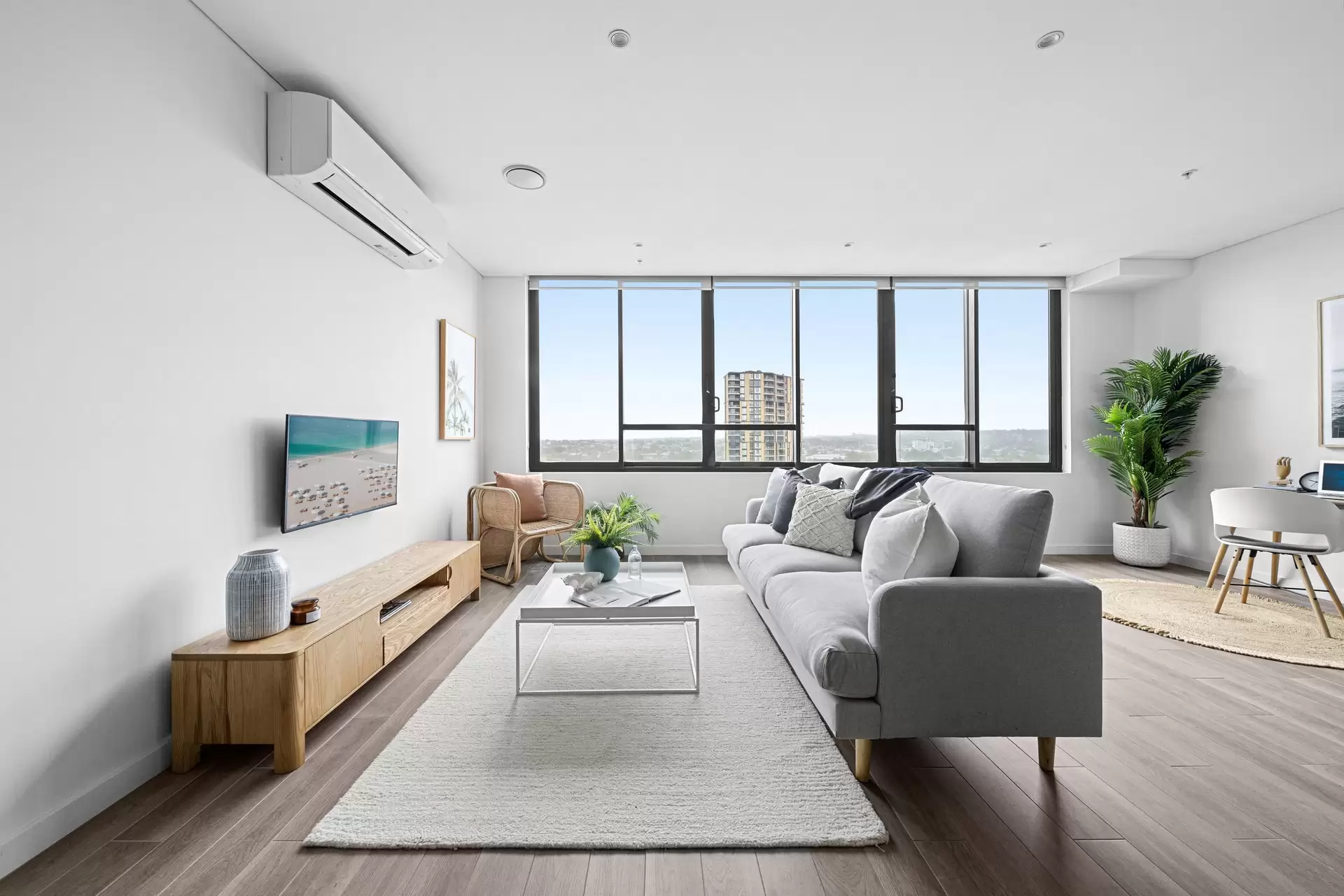 1712/11 Wentworth Place, Wentworth Point Sold by Chidiac Realty - image 1