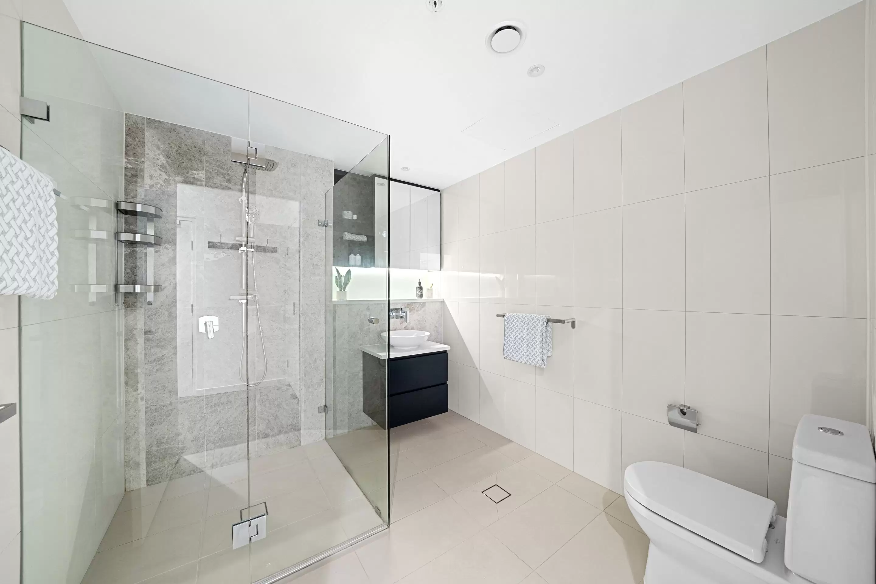 1712/11 Wentworth Place, Wentworth Point Sold by Chidiac Realty - image 8
