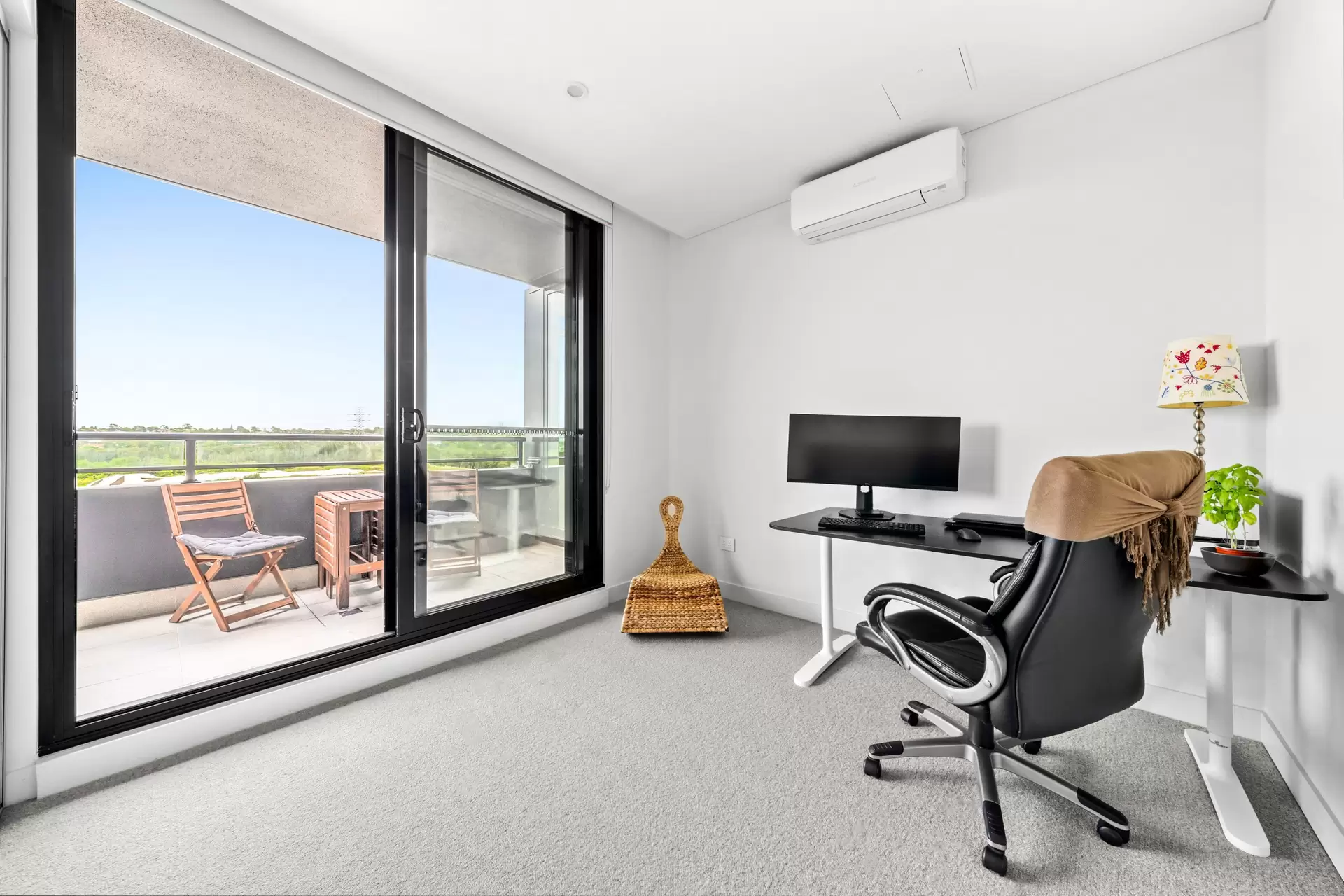 624/8 Lapwing Street, Wentworth Point Sold by Chidiac Realty - image 1