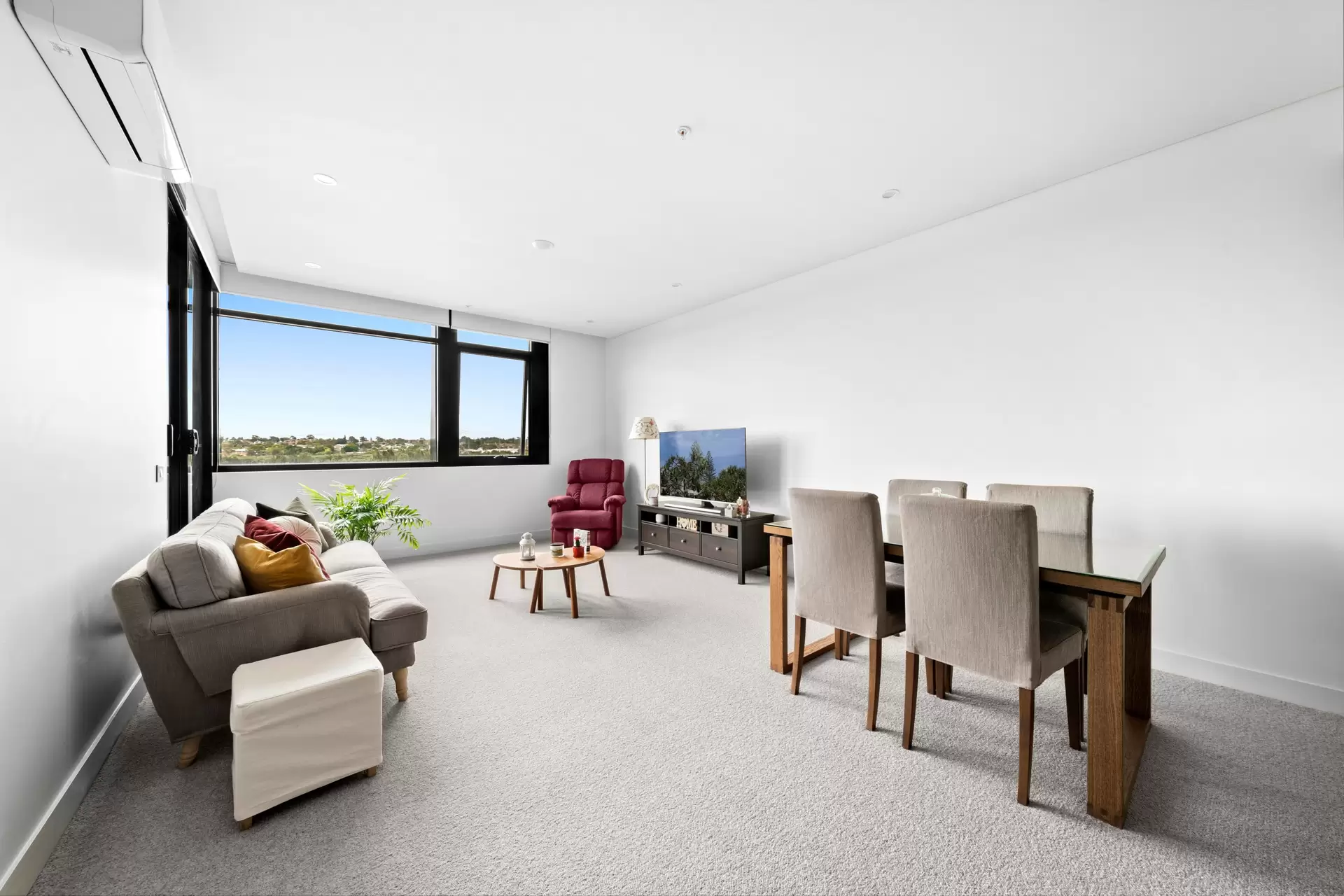 624/8 Lapwing Street, Wentworth Point Sold by Chidiac Realty - image 1