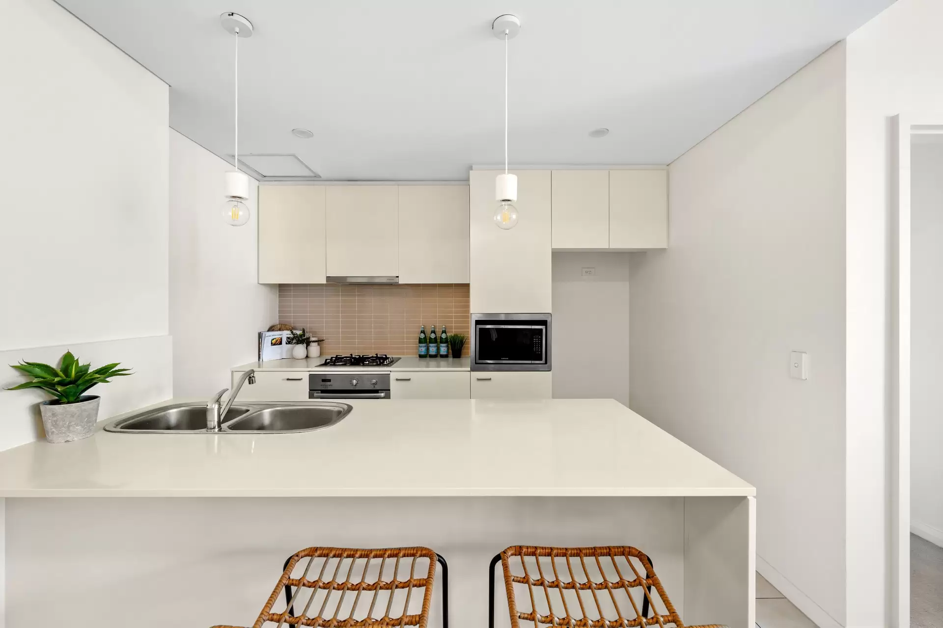 589/33 Hill Road, Wentworth Point Sold by Chidiac Realty - image 1