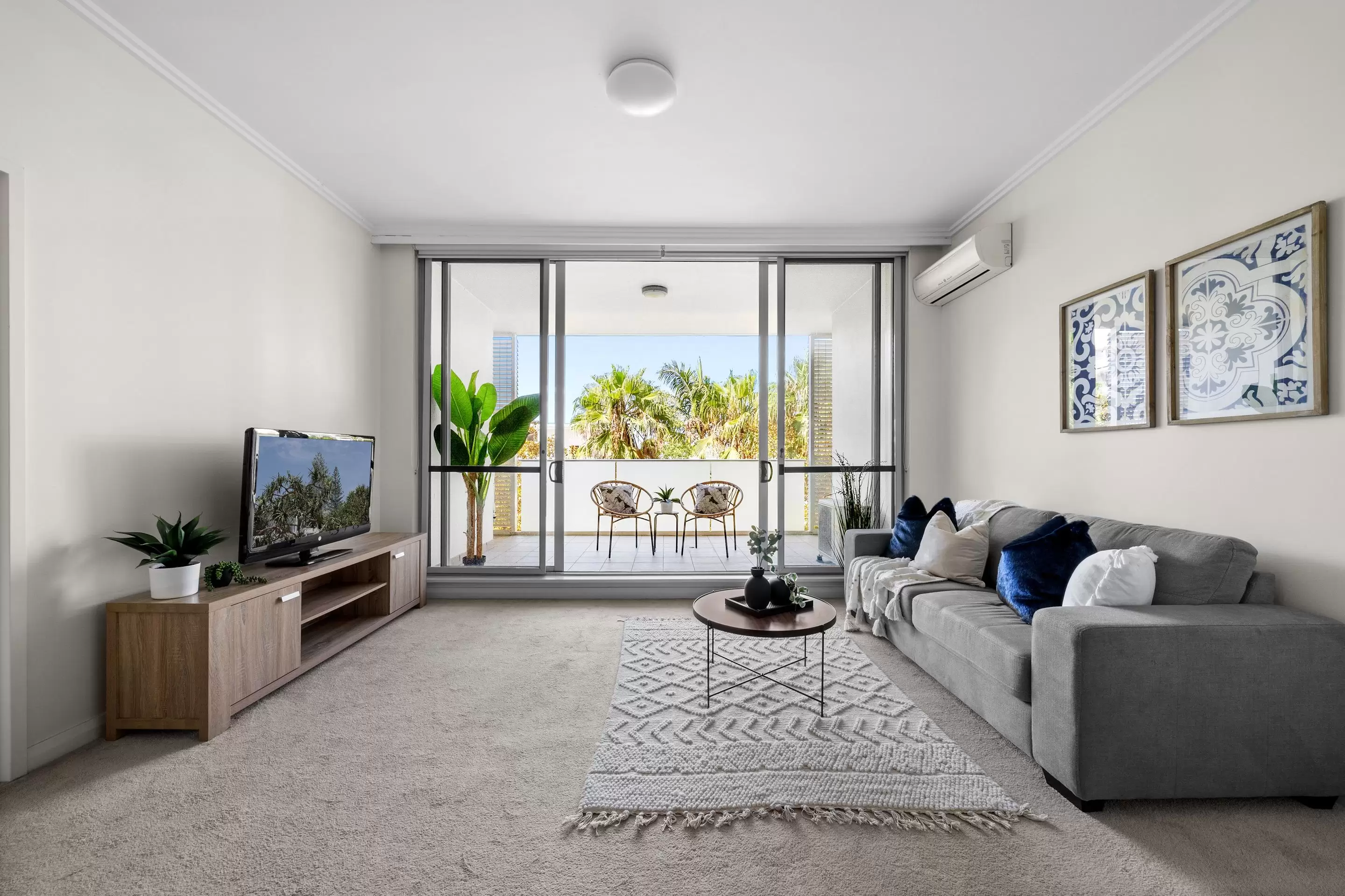 589/33 Hill Road, Wentworth Point Sold by Chidiac Realty - image 1
