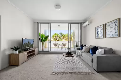 589/33 Hill Road, Wentworth Point Sold by Chidiac Realty